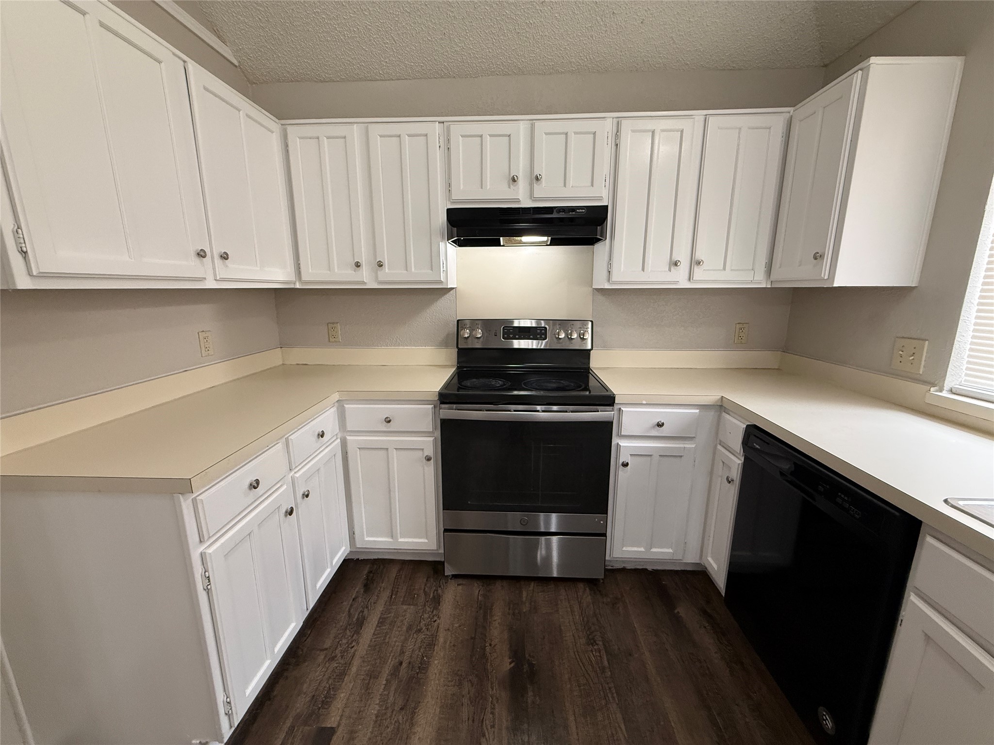 1715 Highgate Place Garland TX 75044