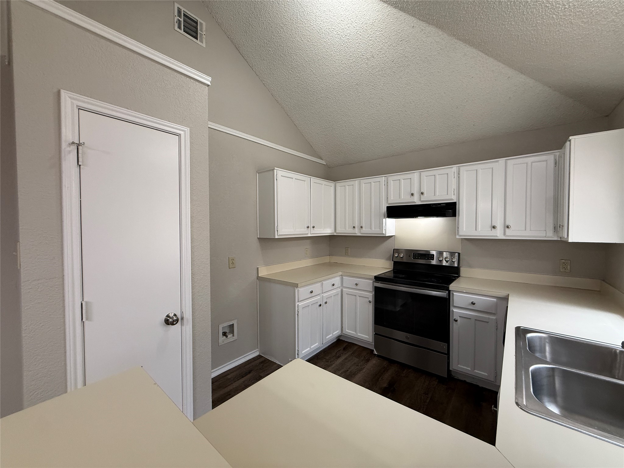 1715 Highgate Place Garland TX 75044