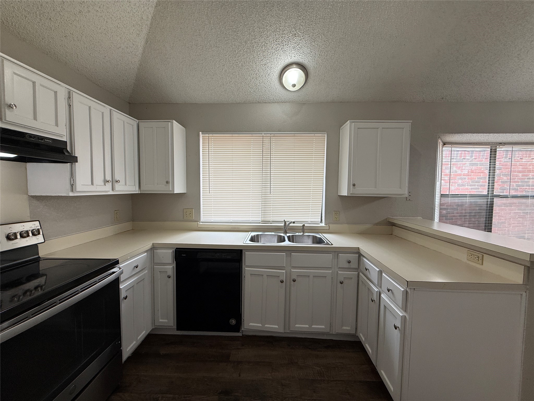 1715 Highgate Place Garland TX 75044