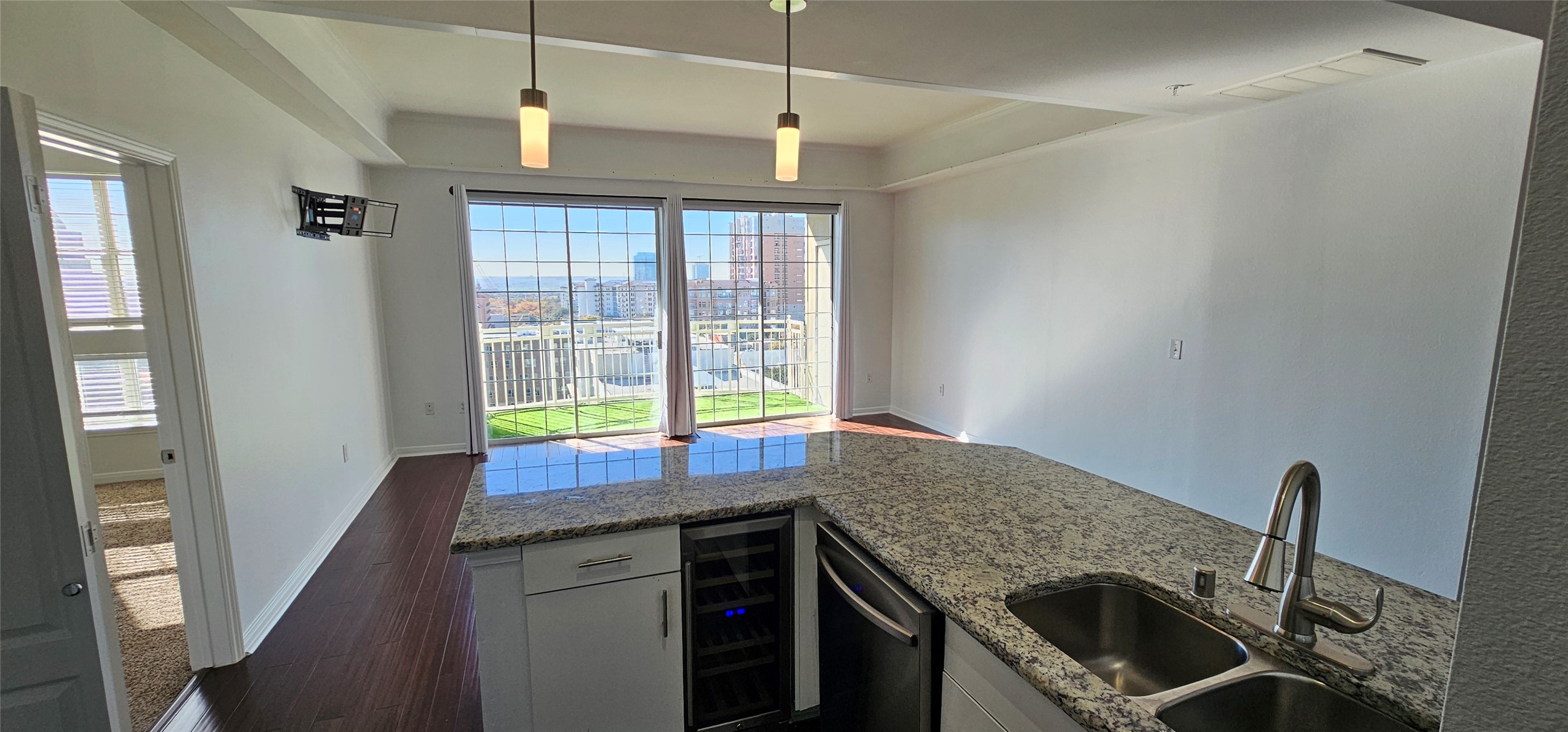 3225 Turtle Creek Boulevard Dallas TX 75219