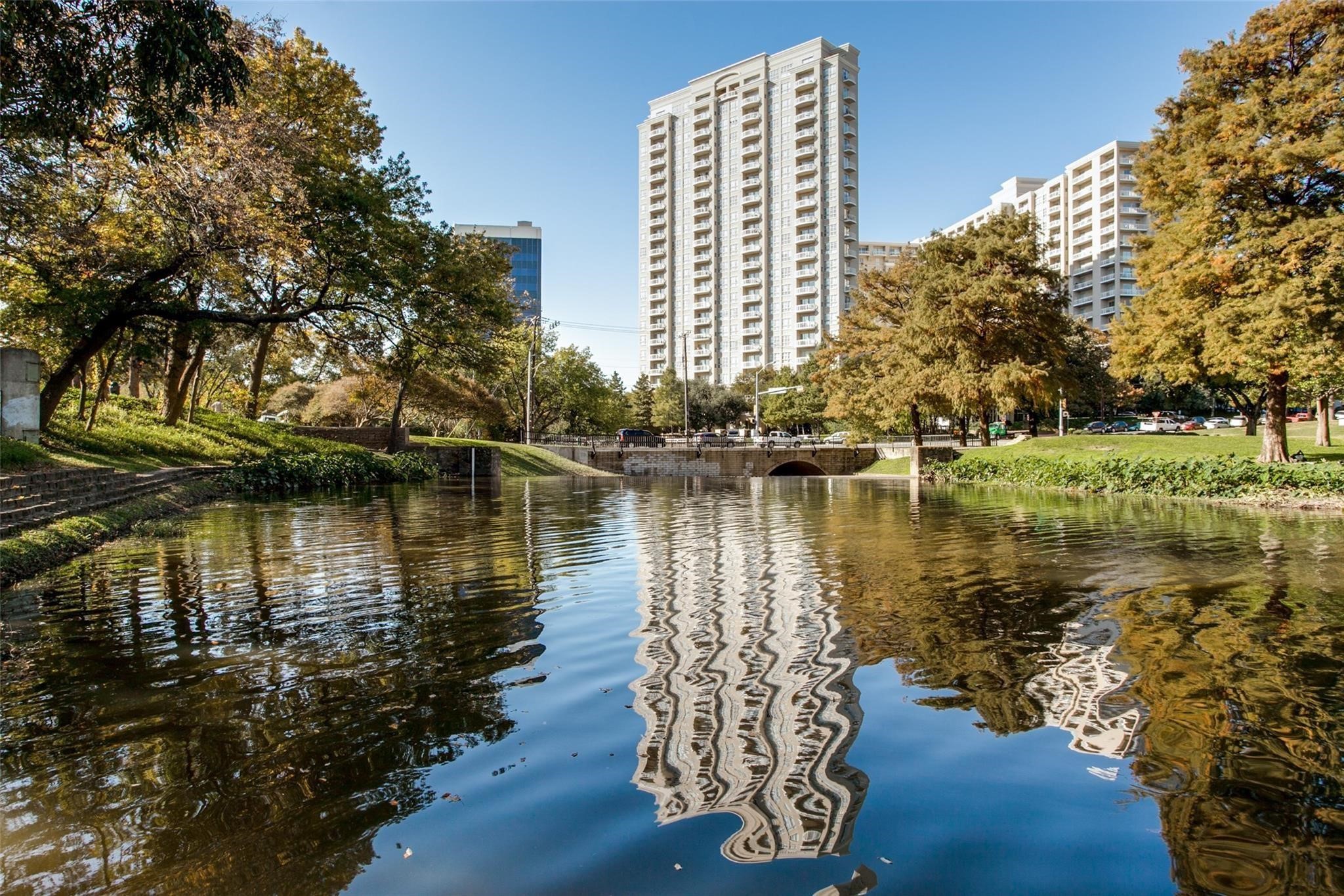 3225 Turtle Creek Boulevard Dallas TX 75219