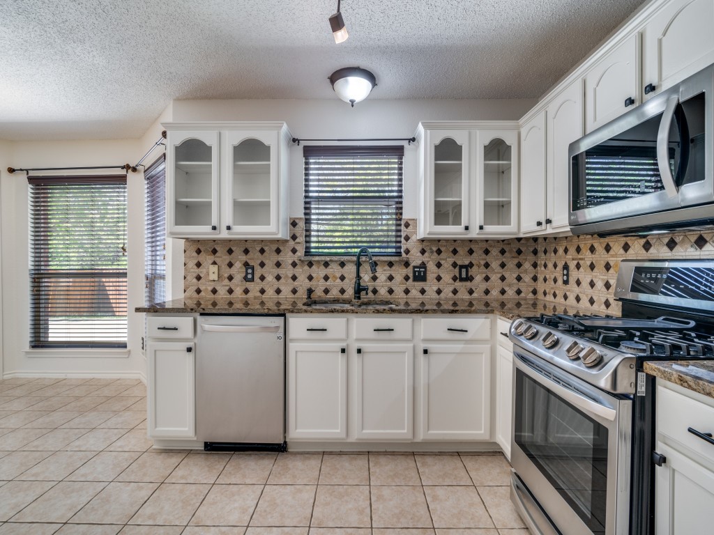 8605 Treasure Cove Rowlett TX 75089