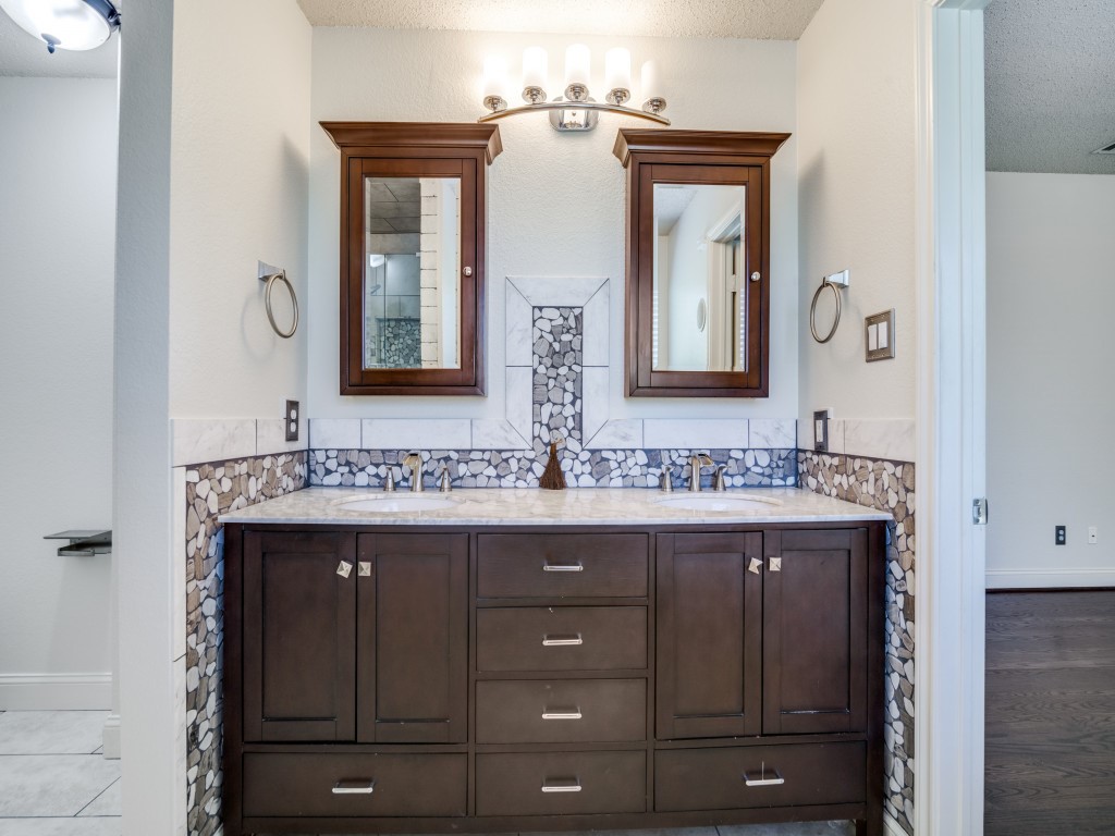 8605 Treasure Cove Rowlett TX 75089
