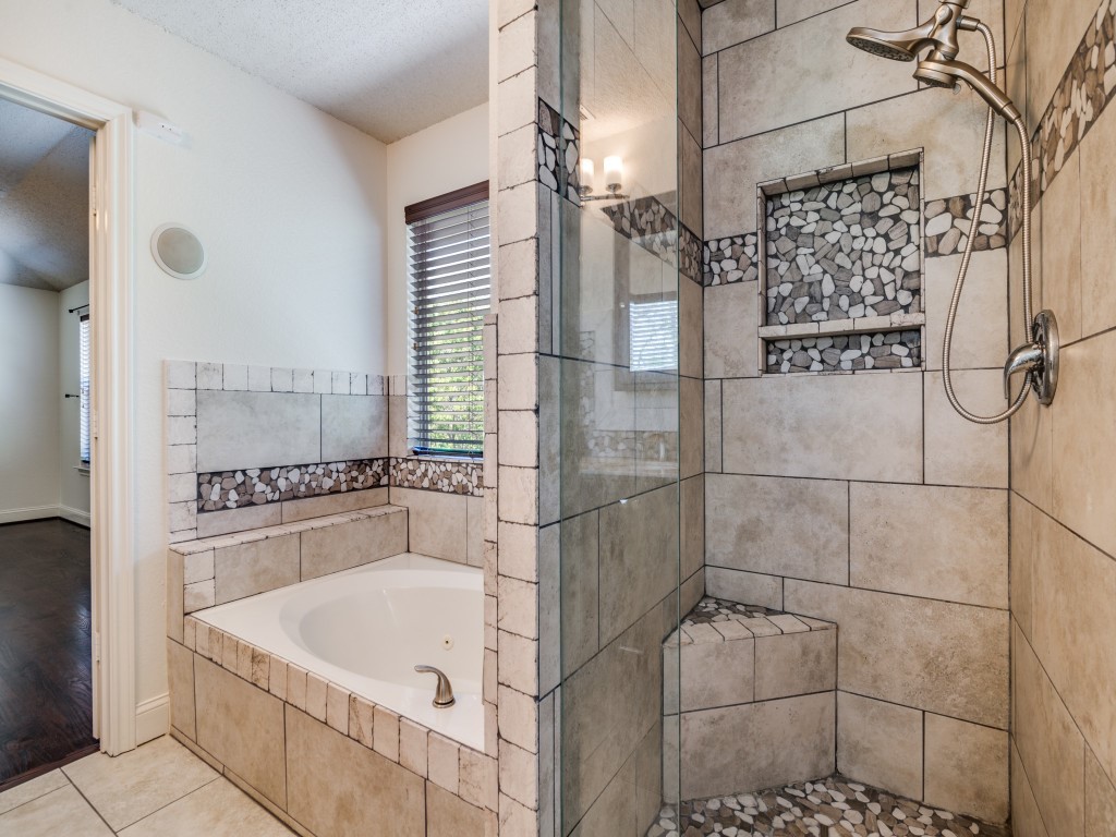 8605 Treasure Cove Rowlett TX 75089