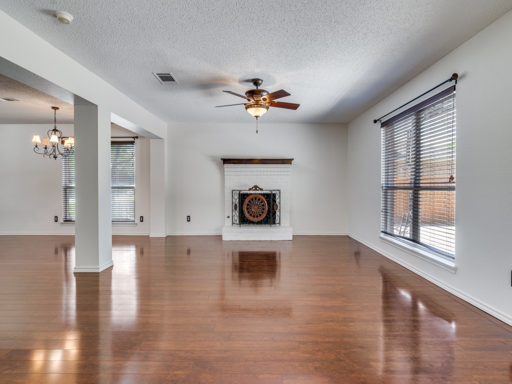 8605 Treasure Cove Rowlett TX 75089