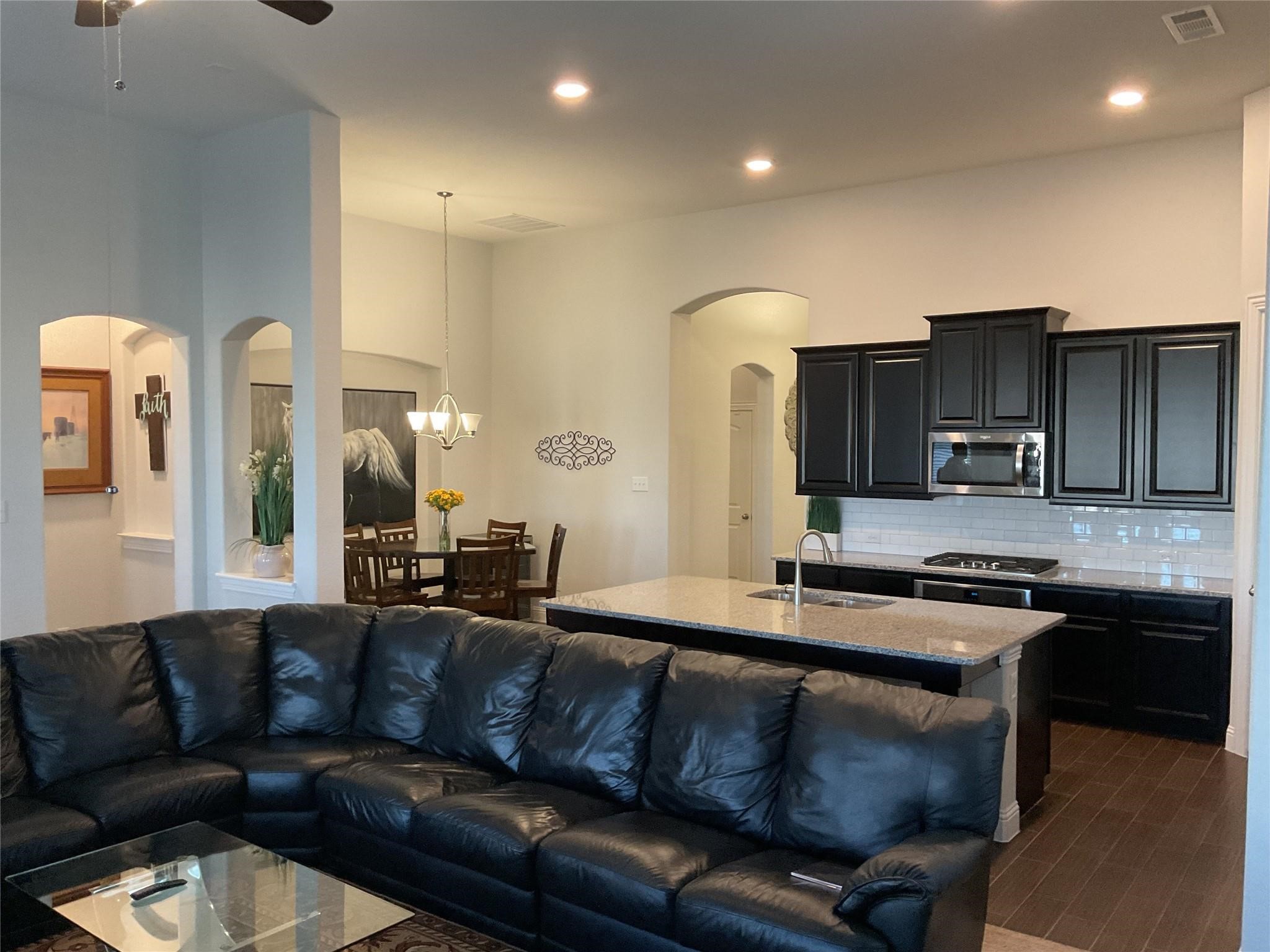 2805 Newsom Ridge Drive Mansfield TX 76063