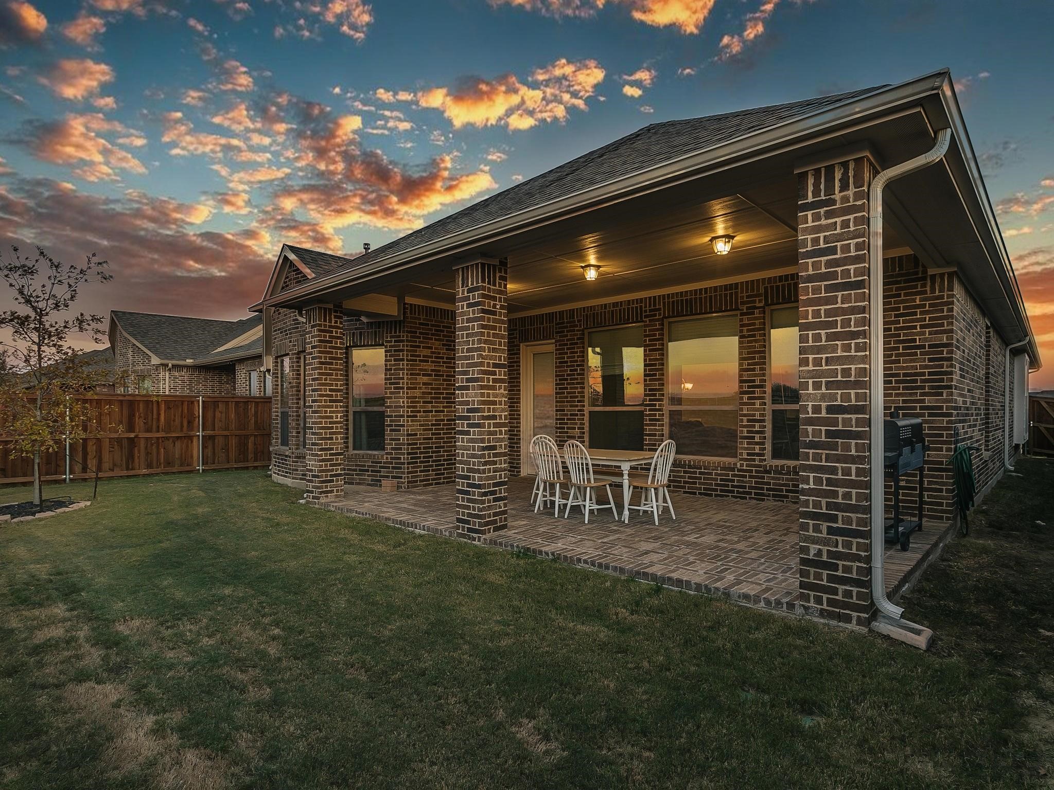 2805 Newsom Ridge Drive Mansfield TX 76063