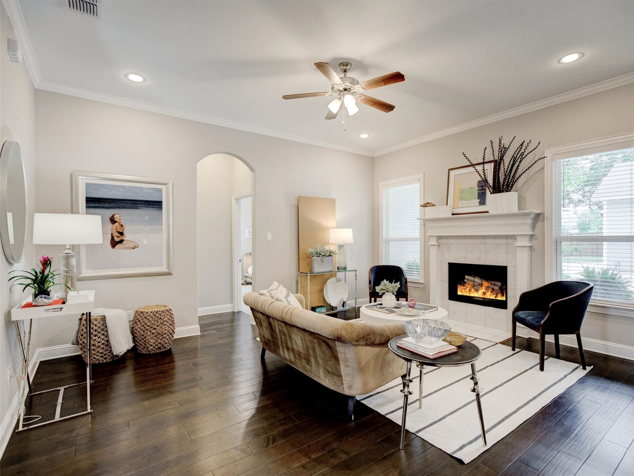2700 Gladstone Drive Dallas TX 75211