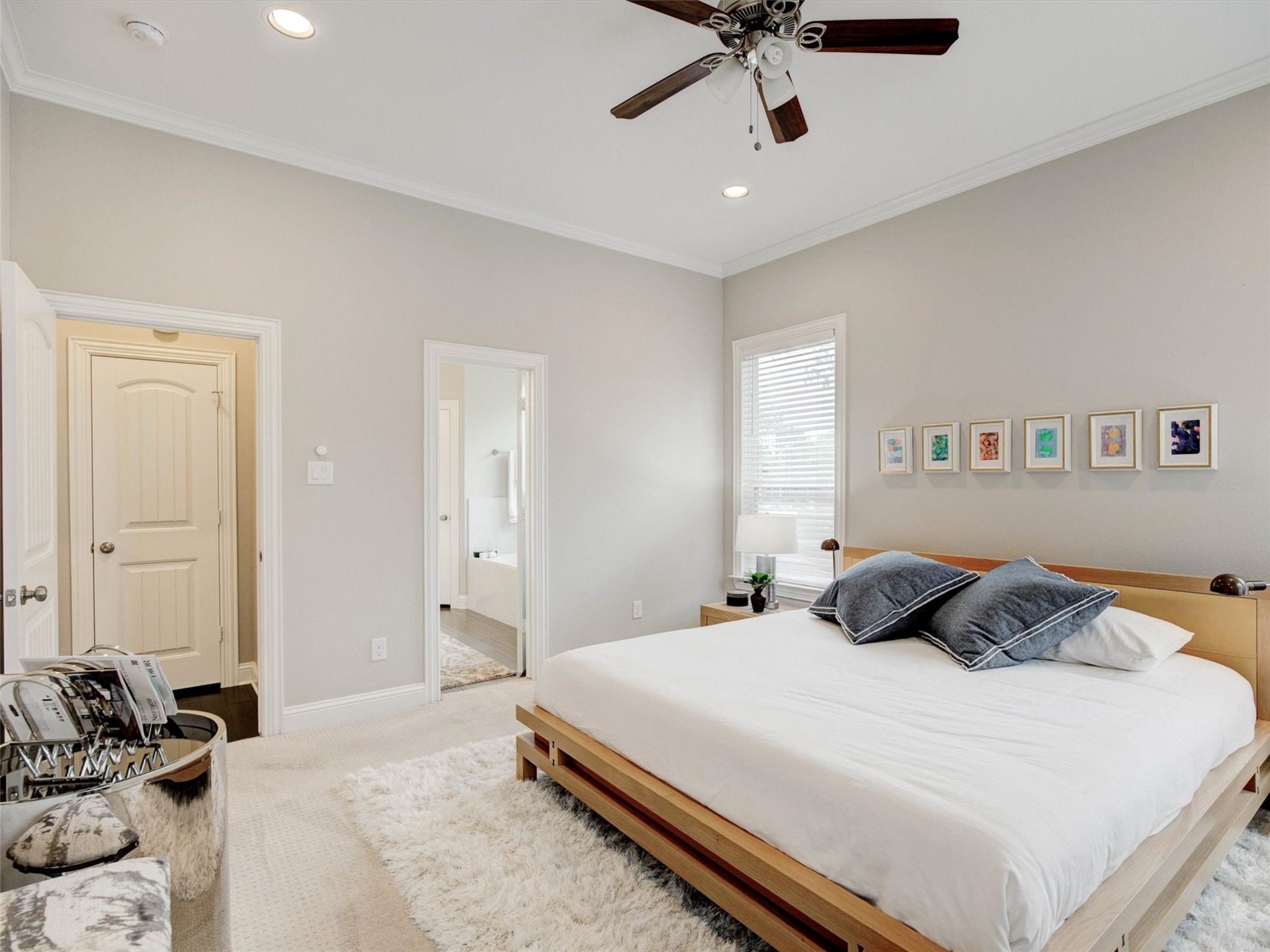 2700 Gladstone Drive Dallas TX 75211