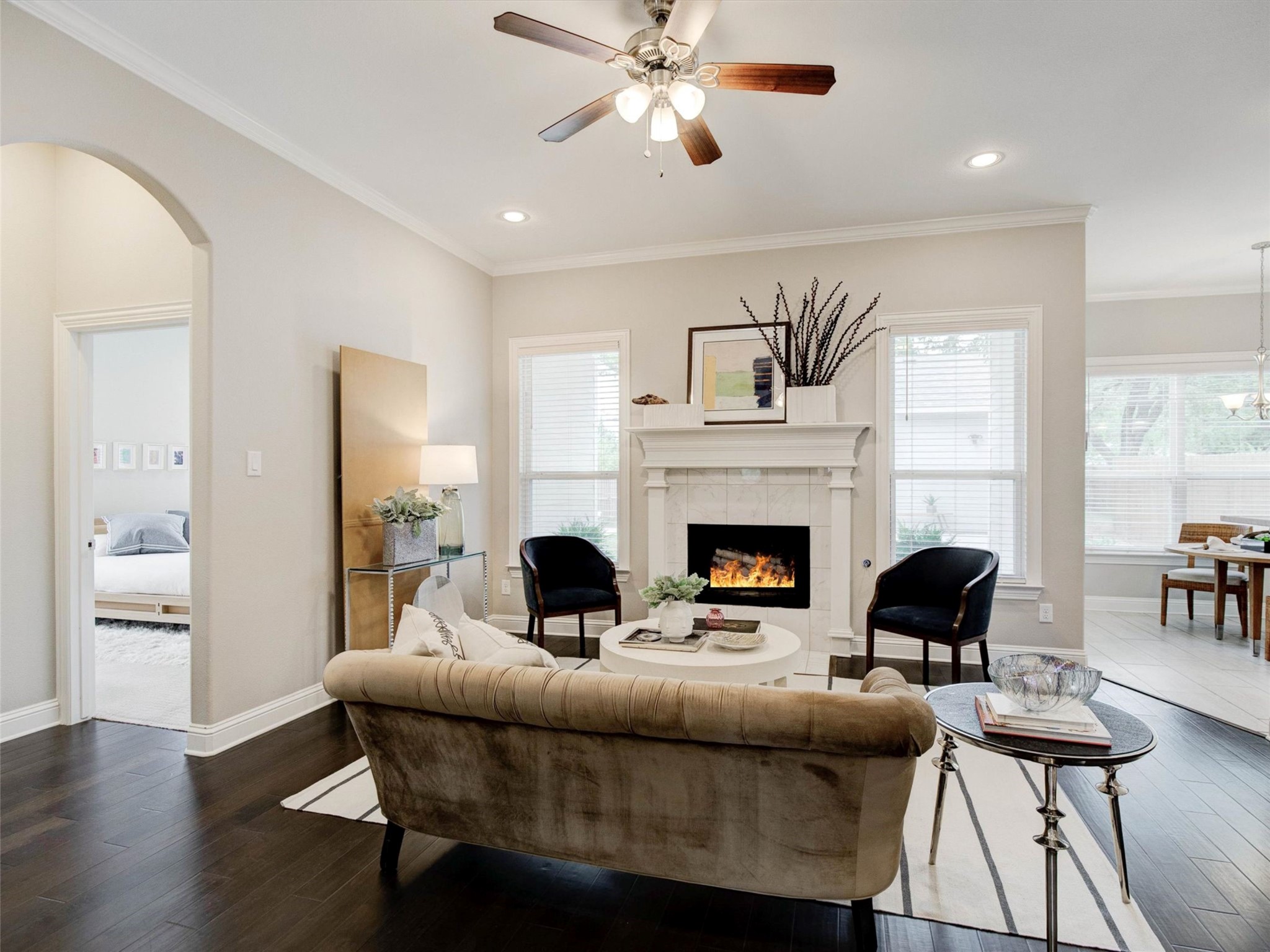 2700 Gladstone Drive Dallas TX 75211