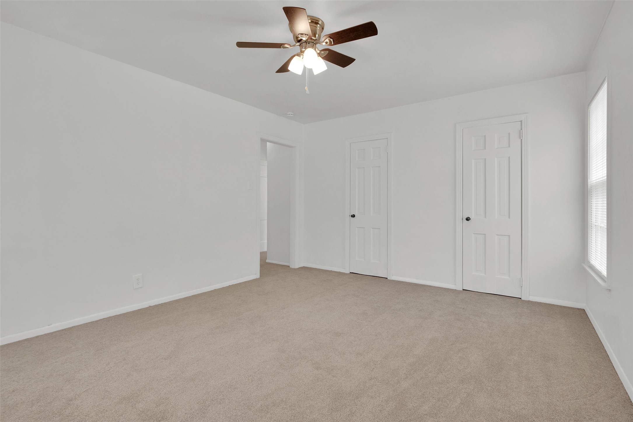 1501 W Day Street Denison TX 75020