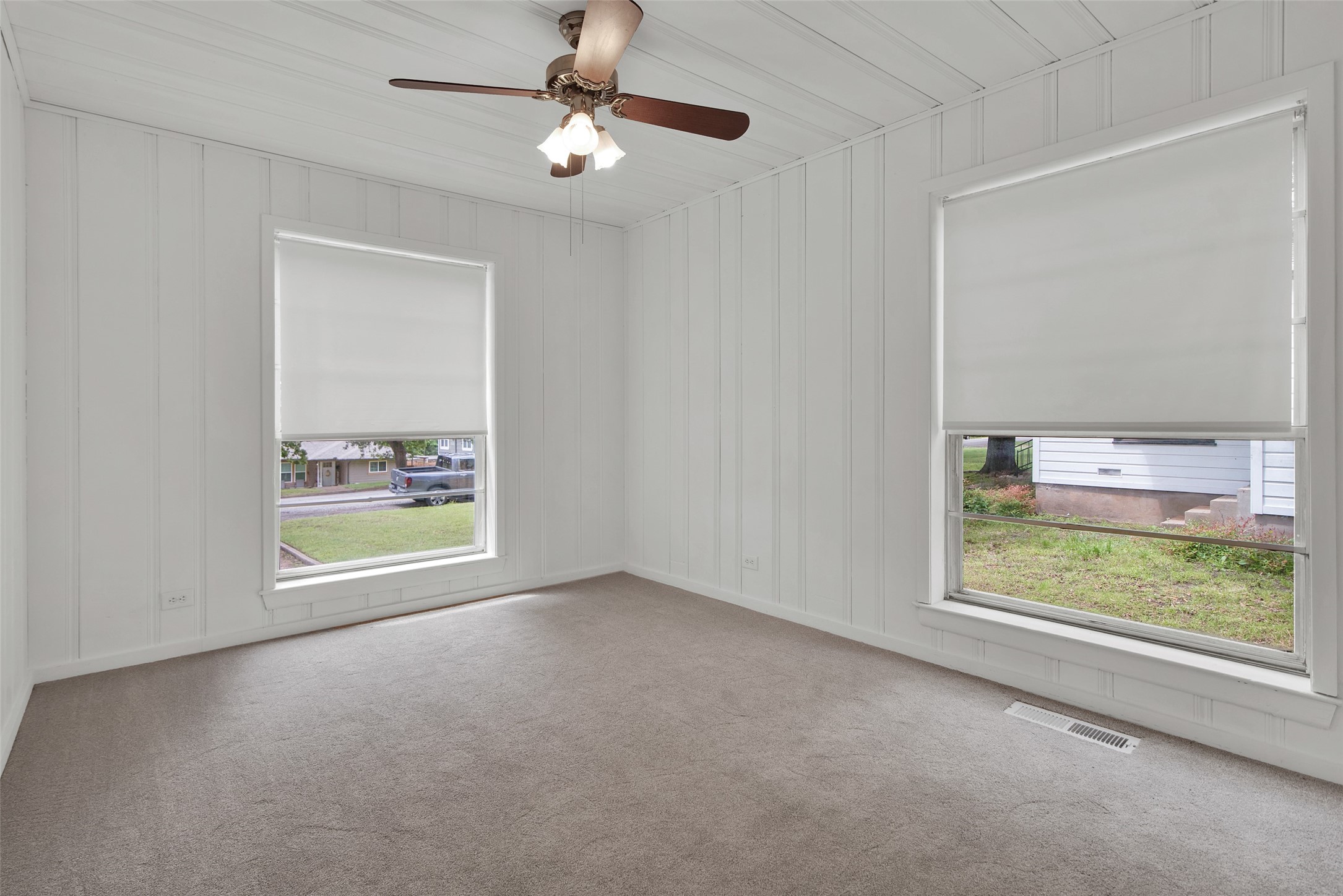 1501 W Day Street Denison TX 75020