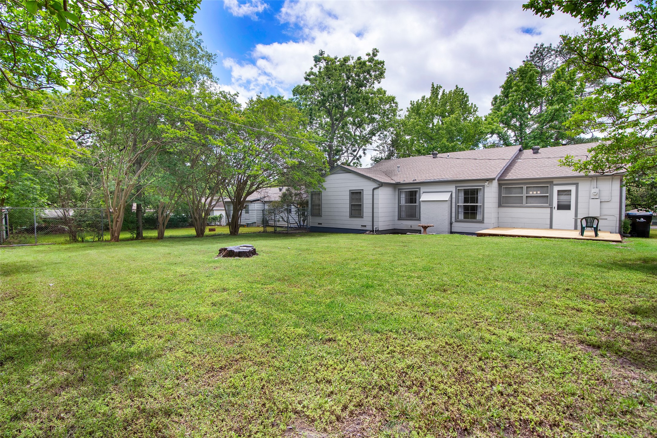 1501 W Day Street Denison TX 75020