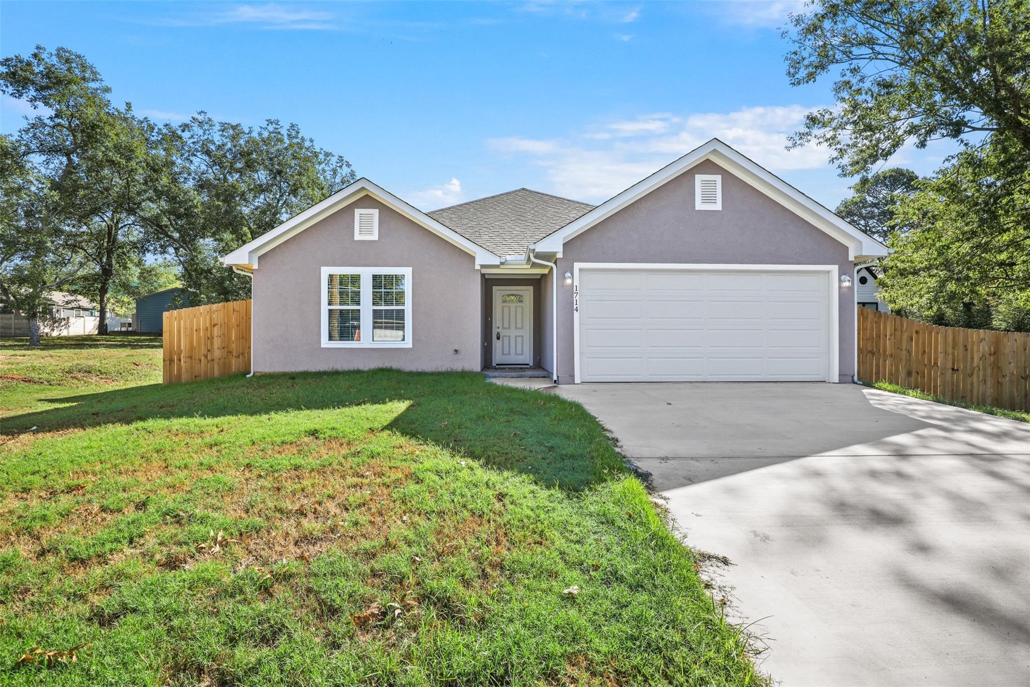 1714 Woodlawn Boulevard Denison TX 75020