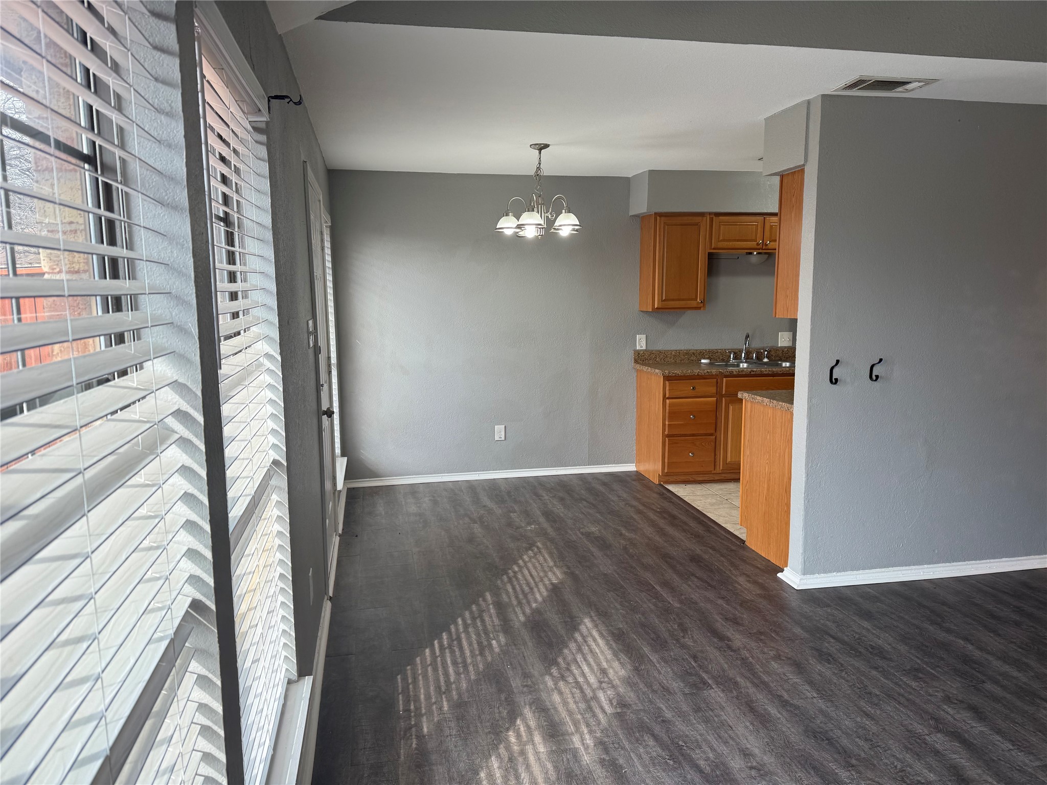 119 Peachtree Court Kennedale TX 76060