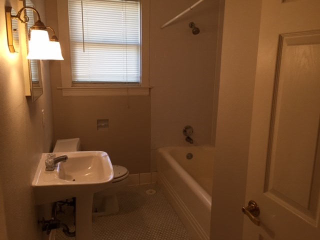4905 Pershing Avenue Fort Worth TX 76107