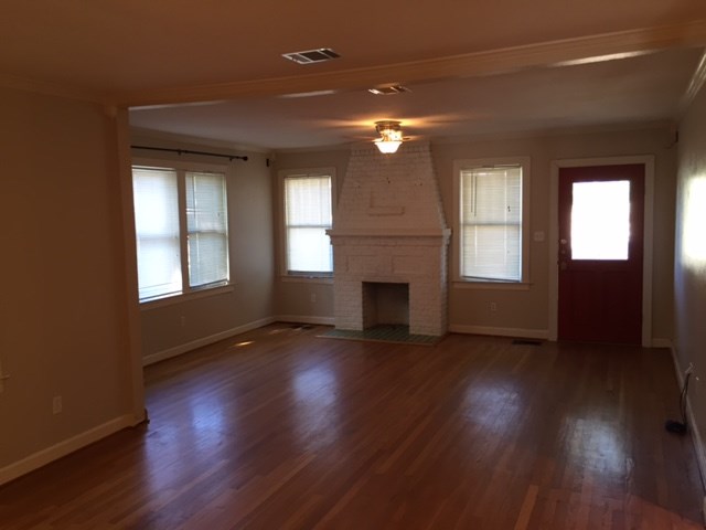 4905 Pershing Avenue Fort Worth TX 76107