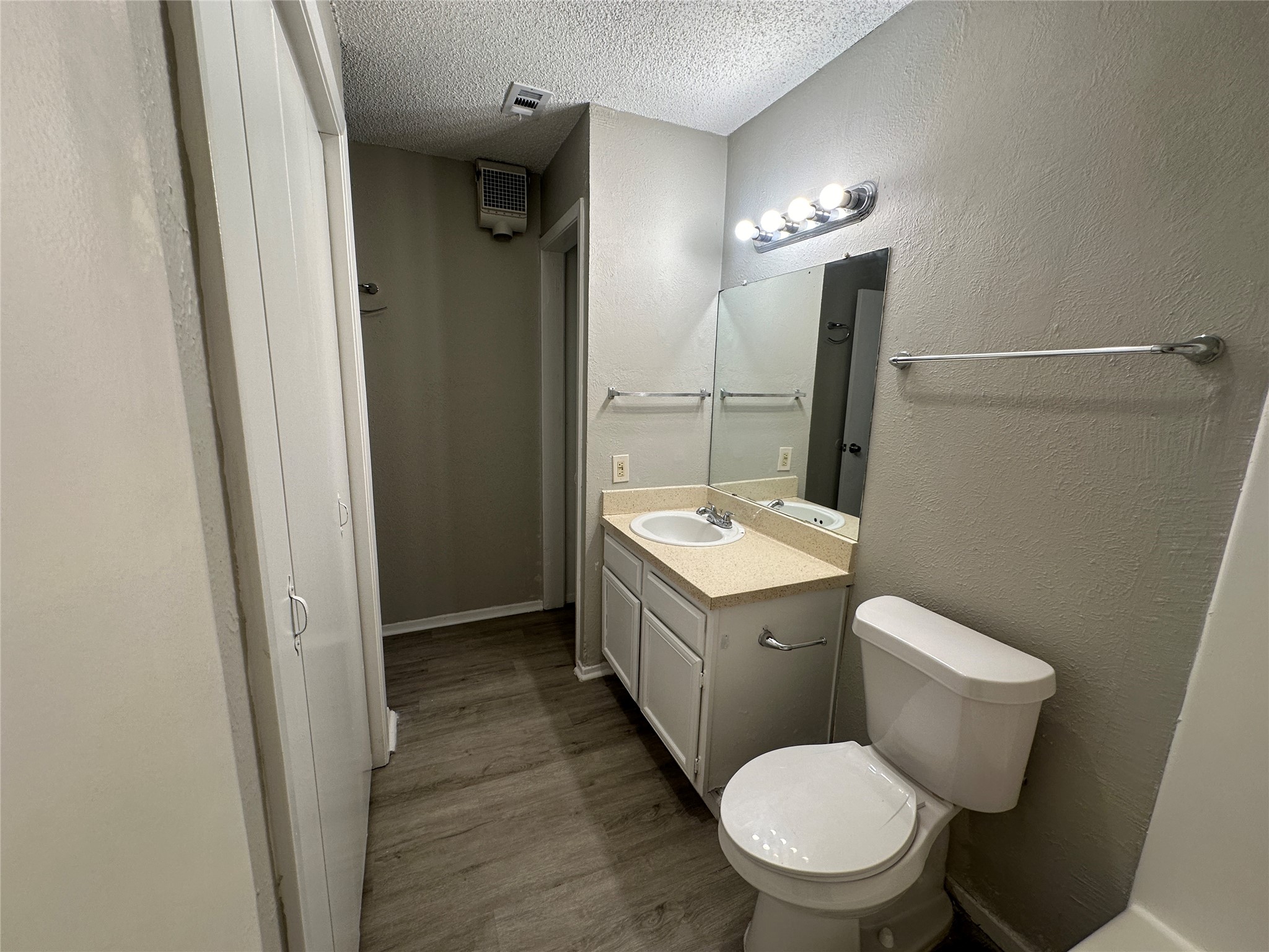 9696 Walnut Street Dallas TX 75243