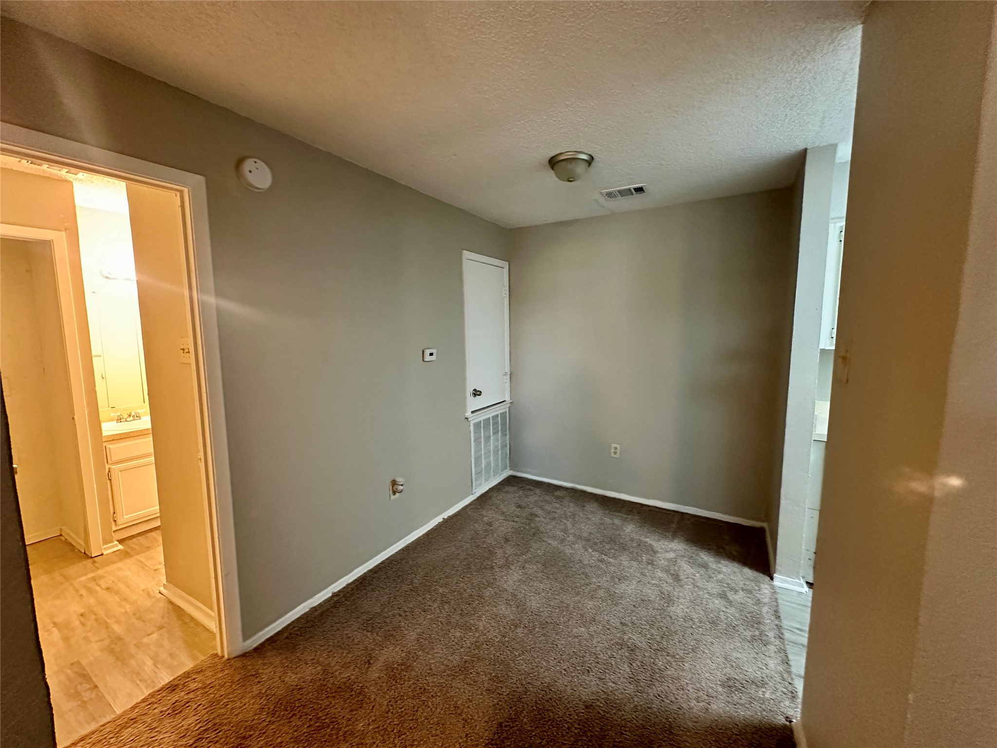 9696 Walnut Street Dallas TX 75243