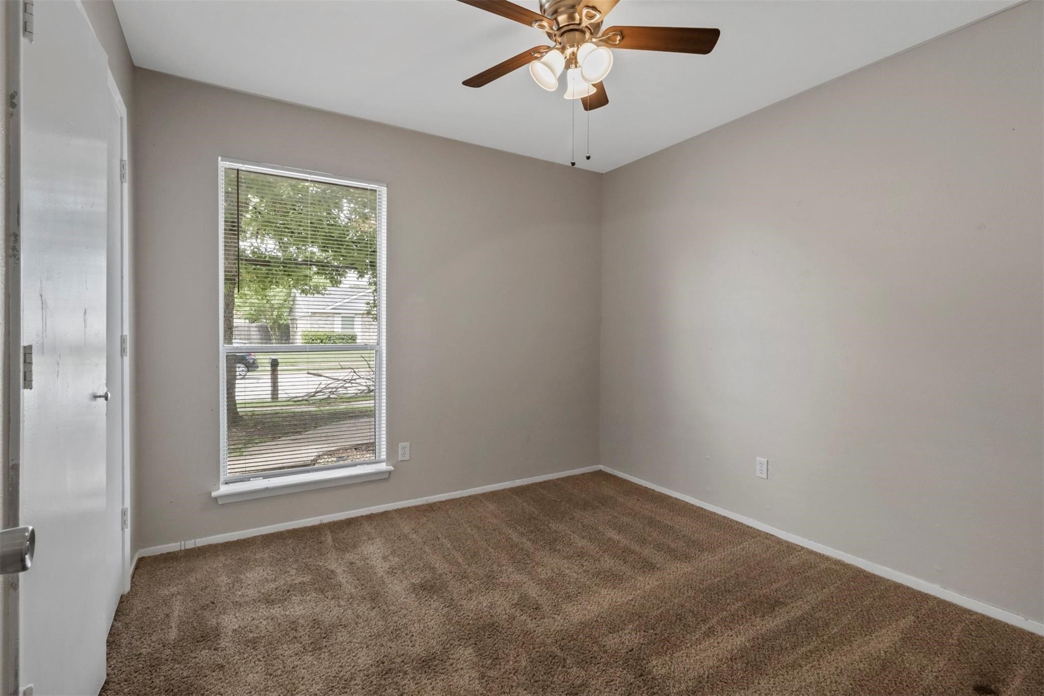 7012 Lincolnshire Lane North Richland Hills TX 76182