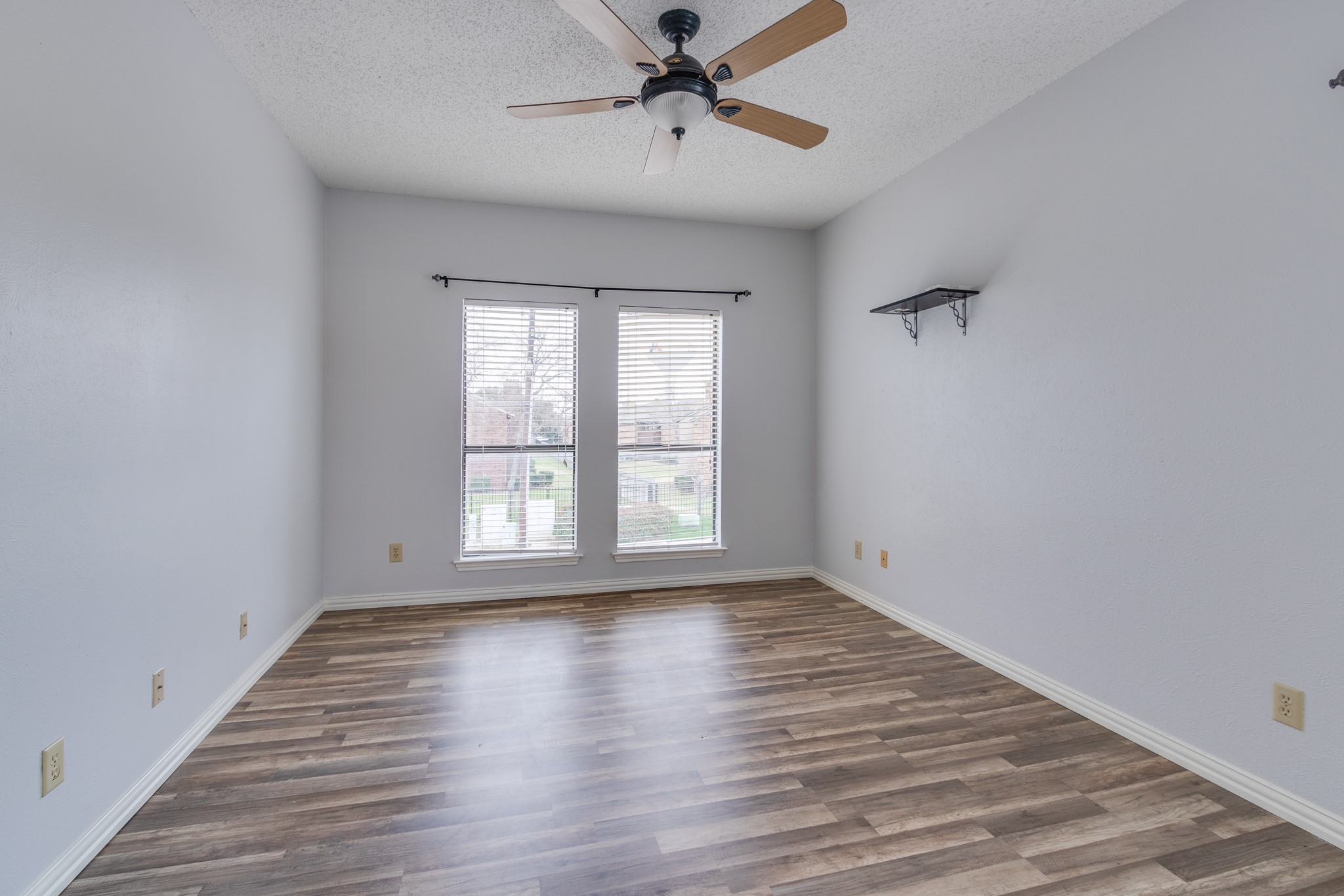 2100 Randy Snow Road Arlington TX 76011