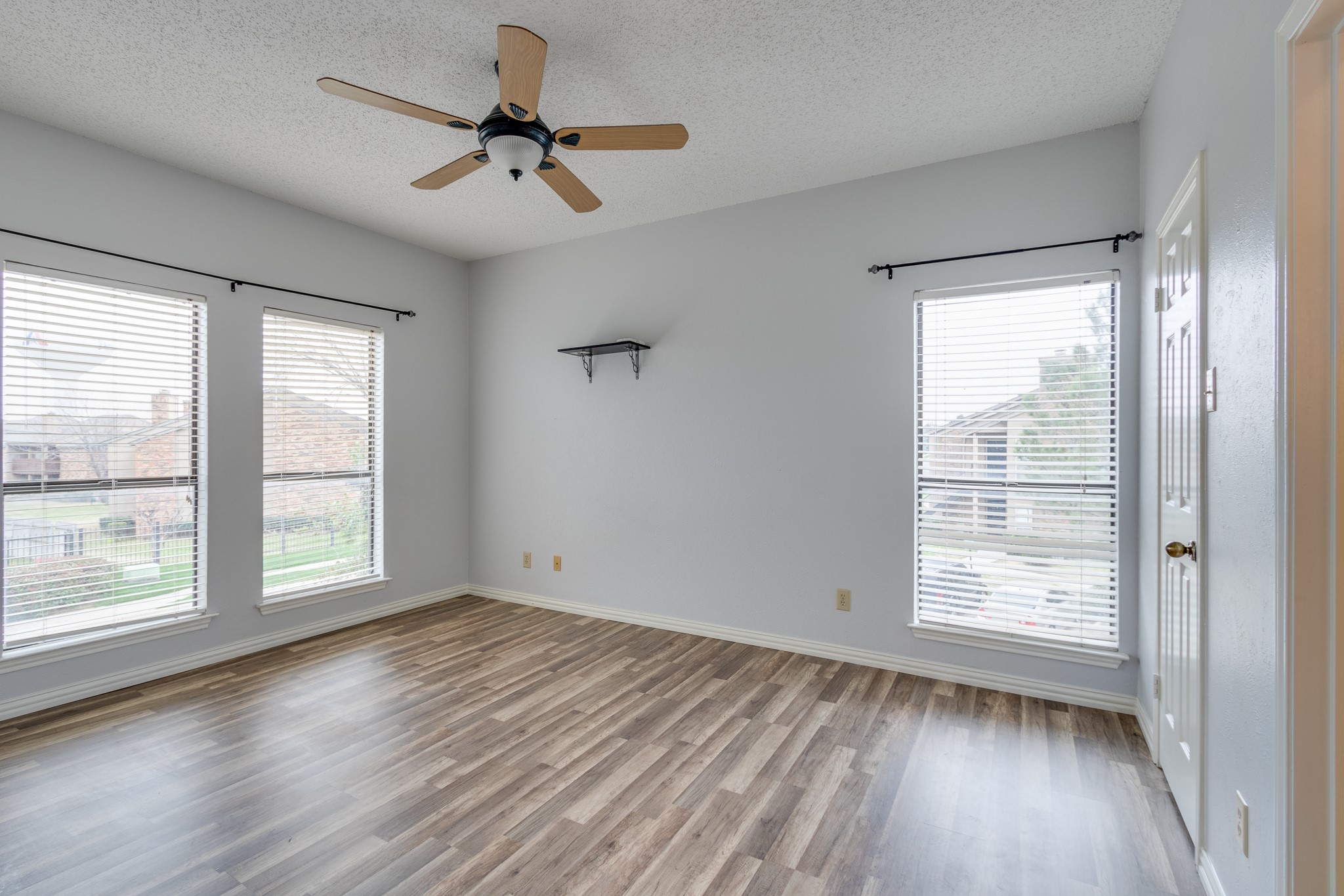 2100 Randy Snow Road Arlington TX 76011