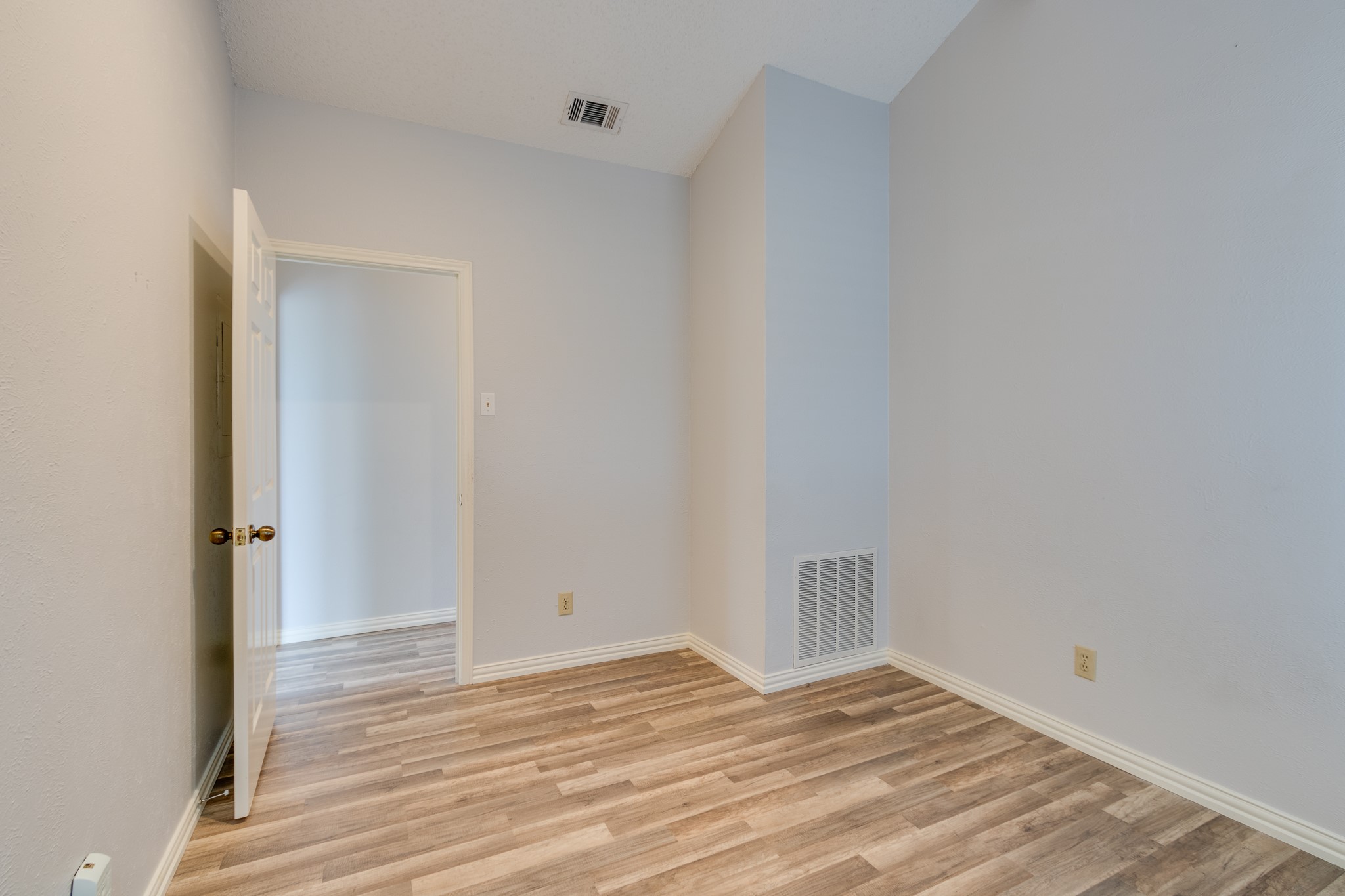 2100 Randy Snow Road Arlington TX 76011