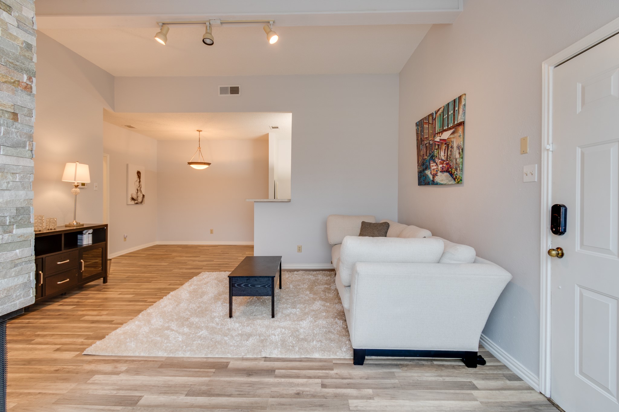 2100 Randy Snow Road Arlington TX 76011