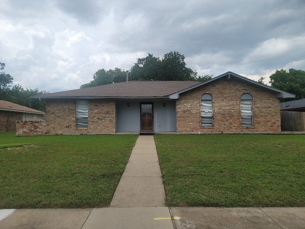 721 Lindenwood Drive Lancaster TX 75134