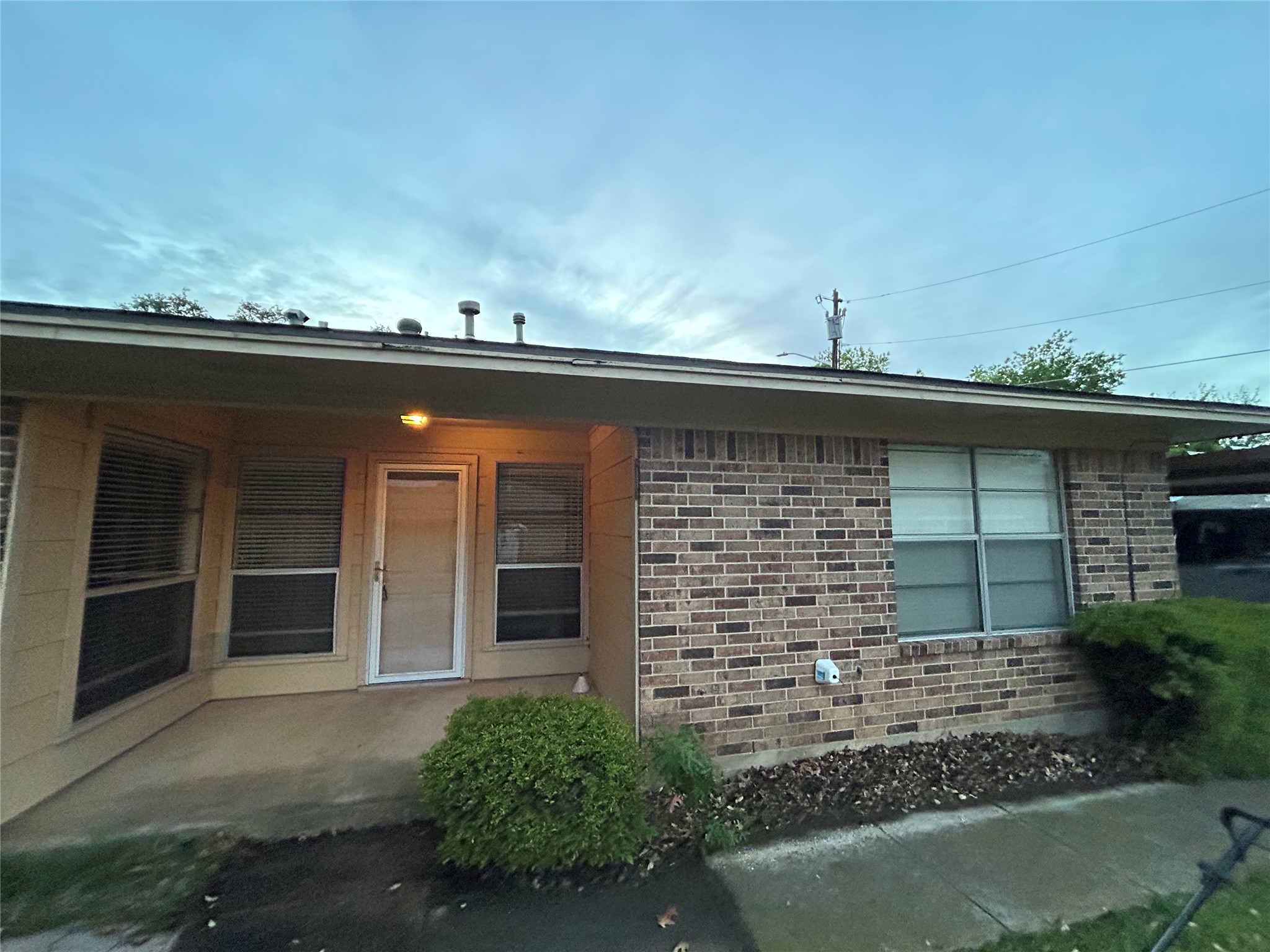 1302 Crescent Street Denton TX 76201