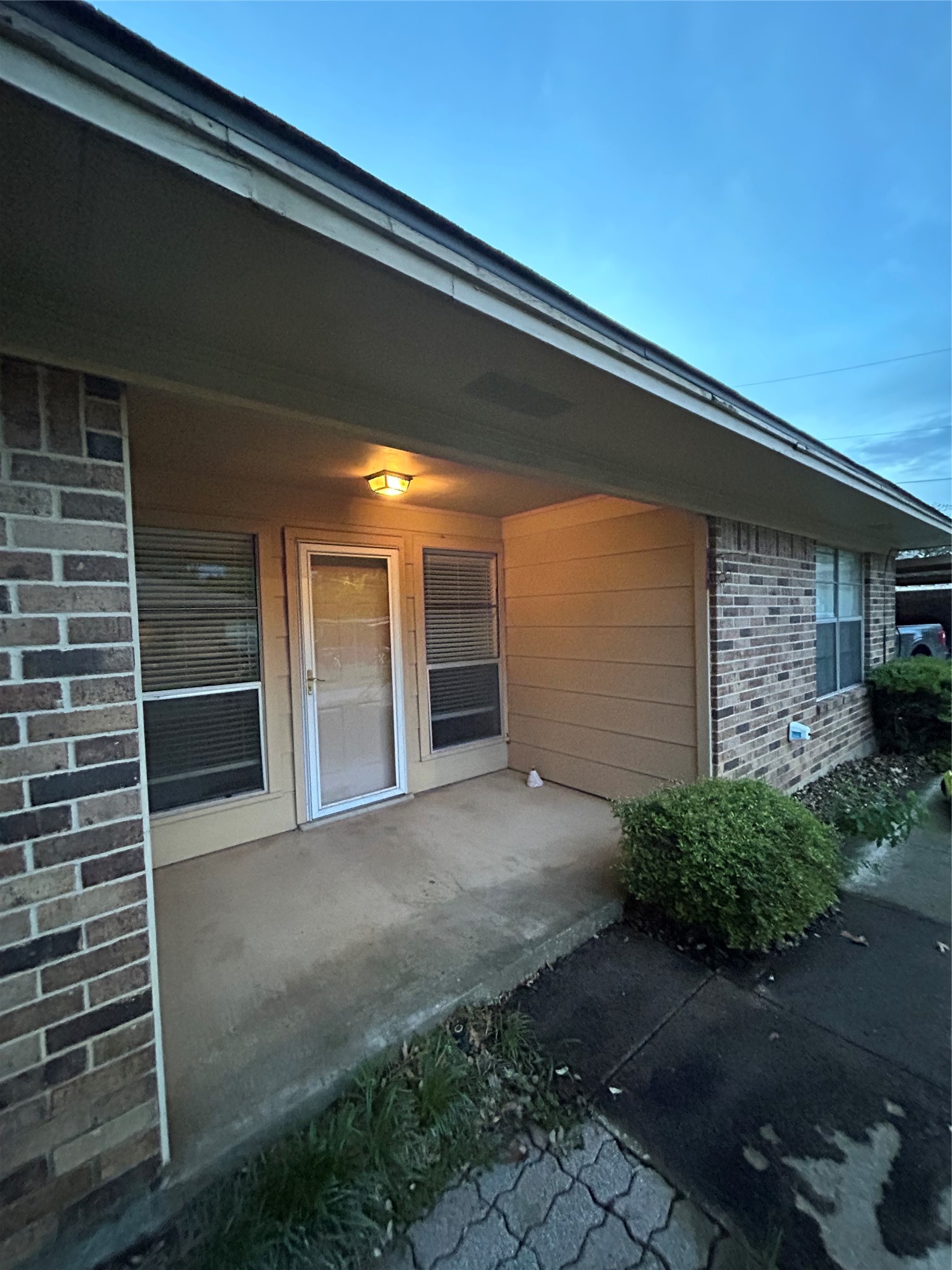 1302 Crescent Street Denton TX 76201