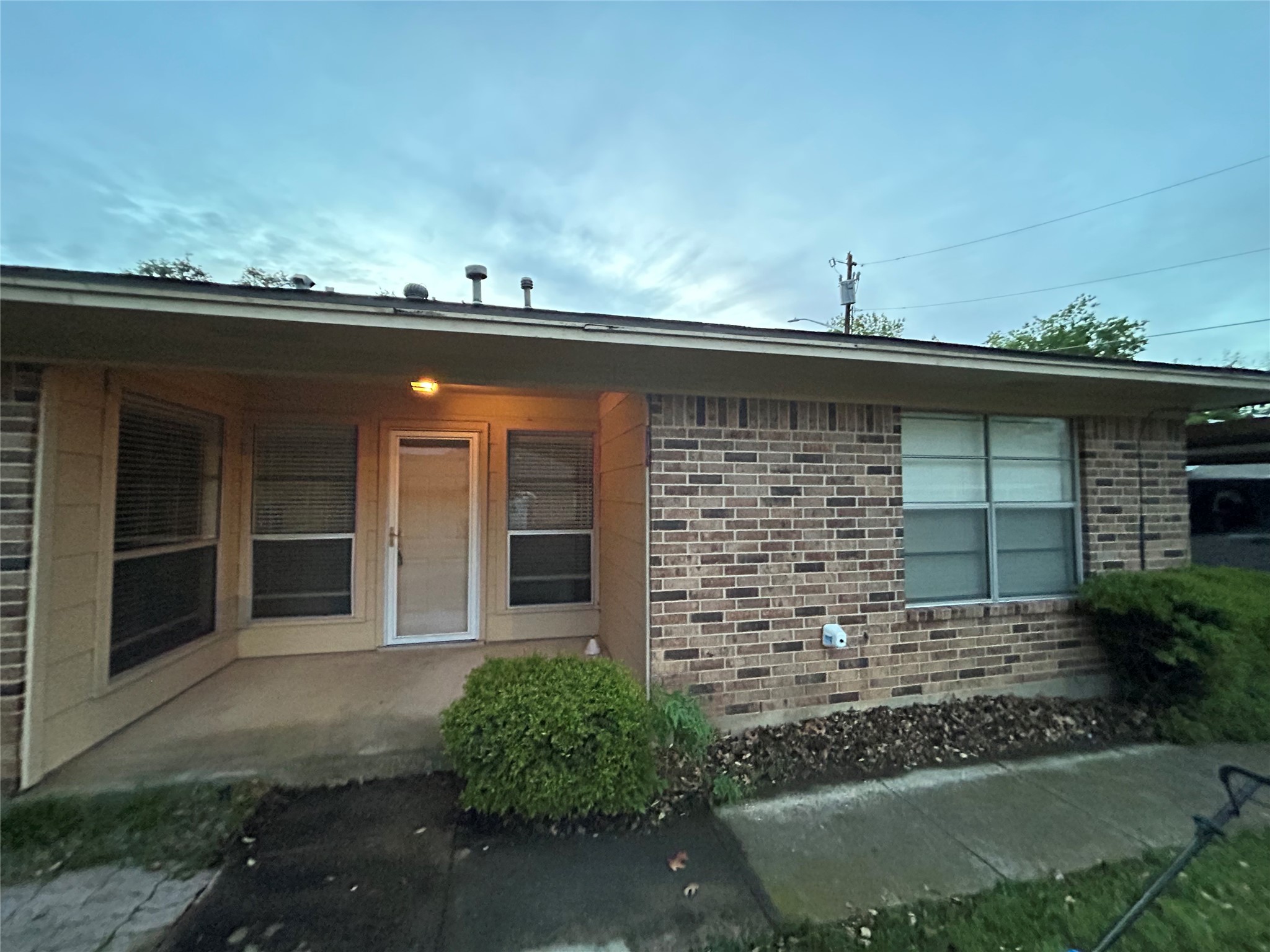 1302 Crescent Street Denton TX 76201