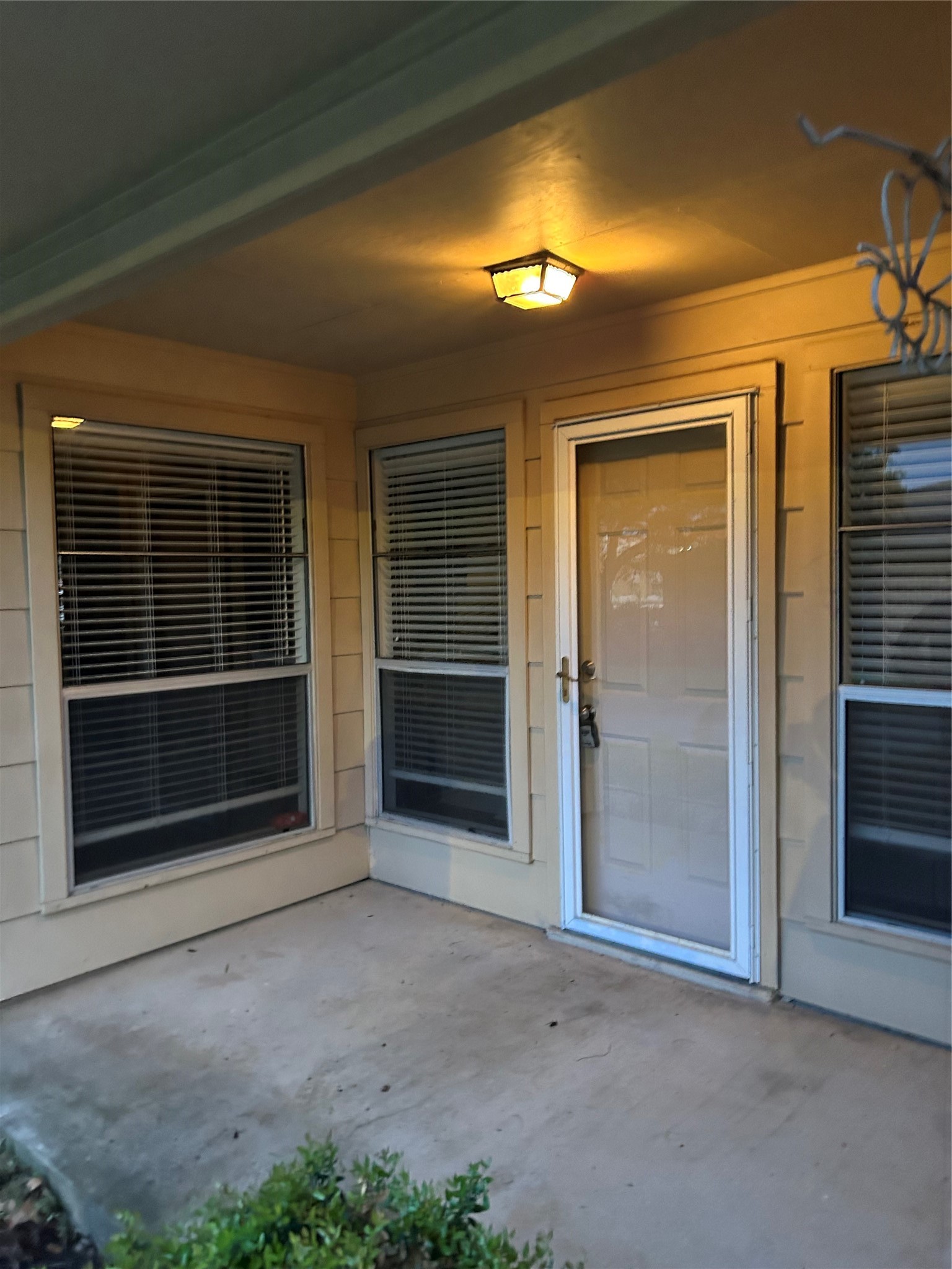 1302 Crescent Street Denton TX 76201