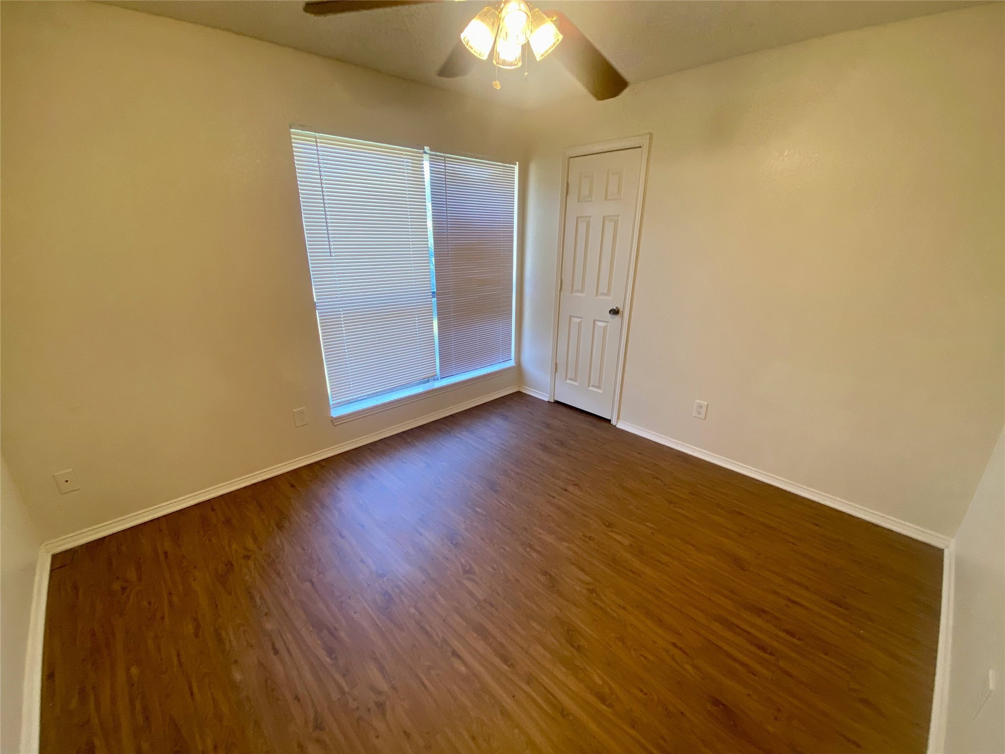 971 N Brookside Drive Cedar Hill TX 75104