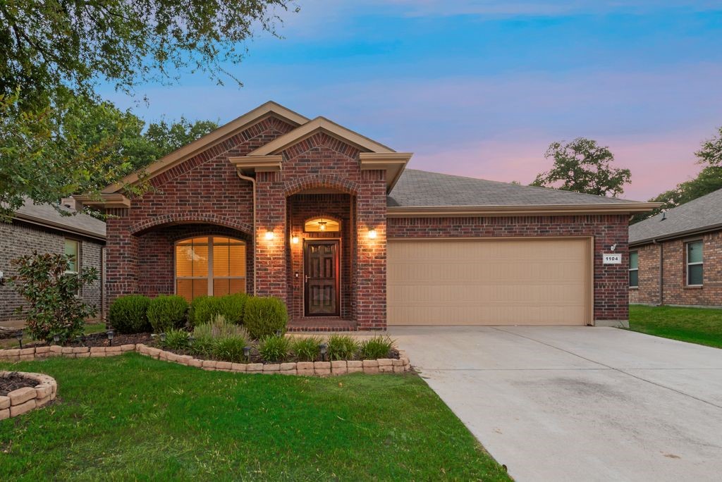 1104 Edgewater Drive Azle TX 76020