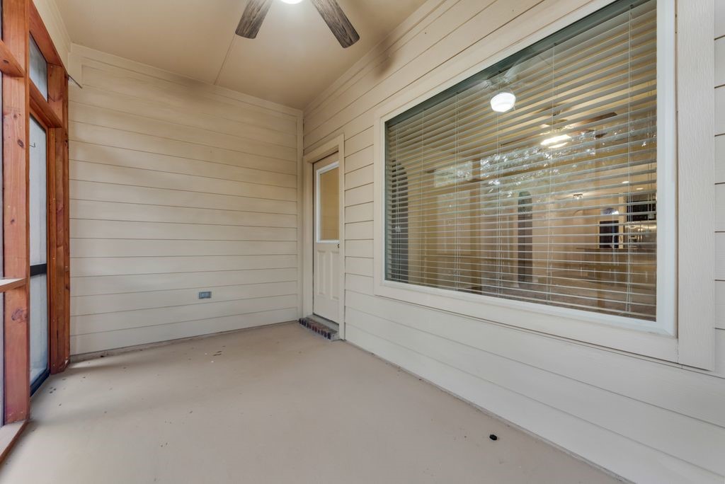 1104 Edgewater Drive Azle TX 76020