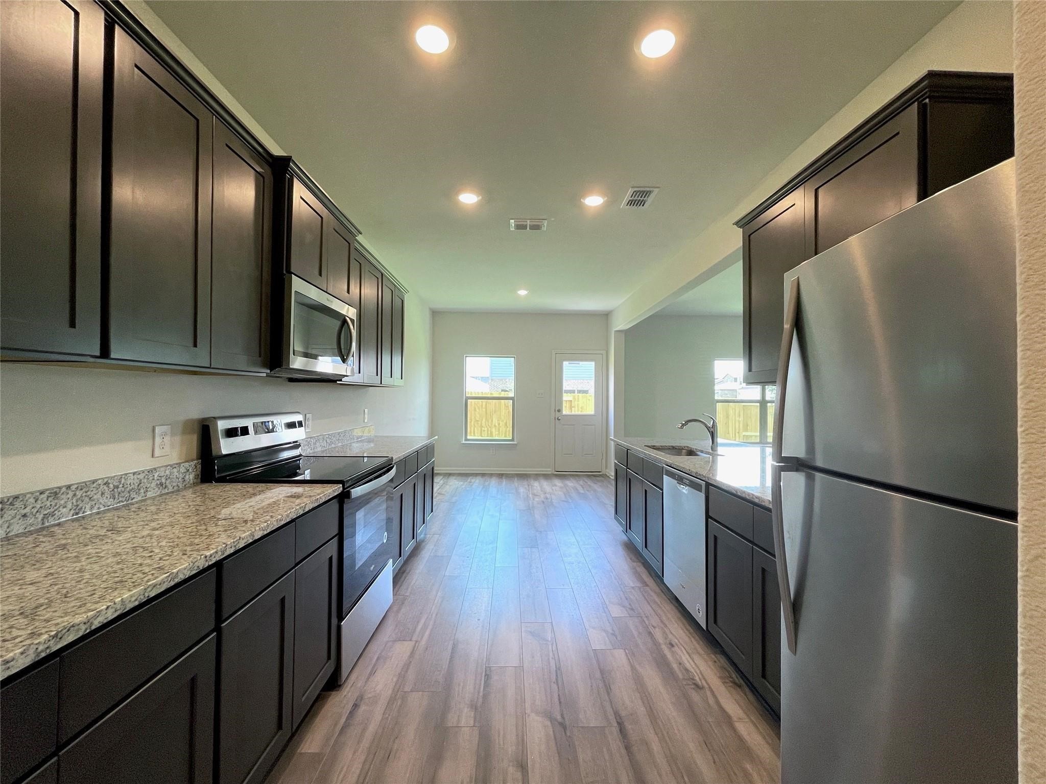 1914 Madison Drive Seagoville TX 75159