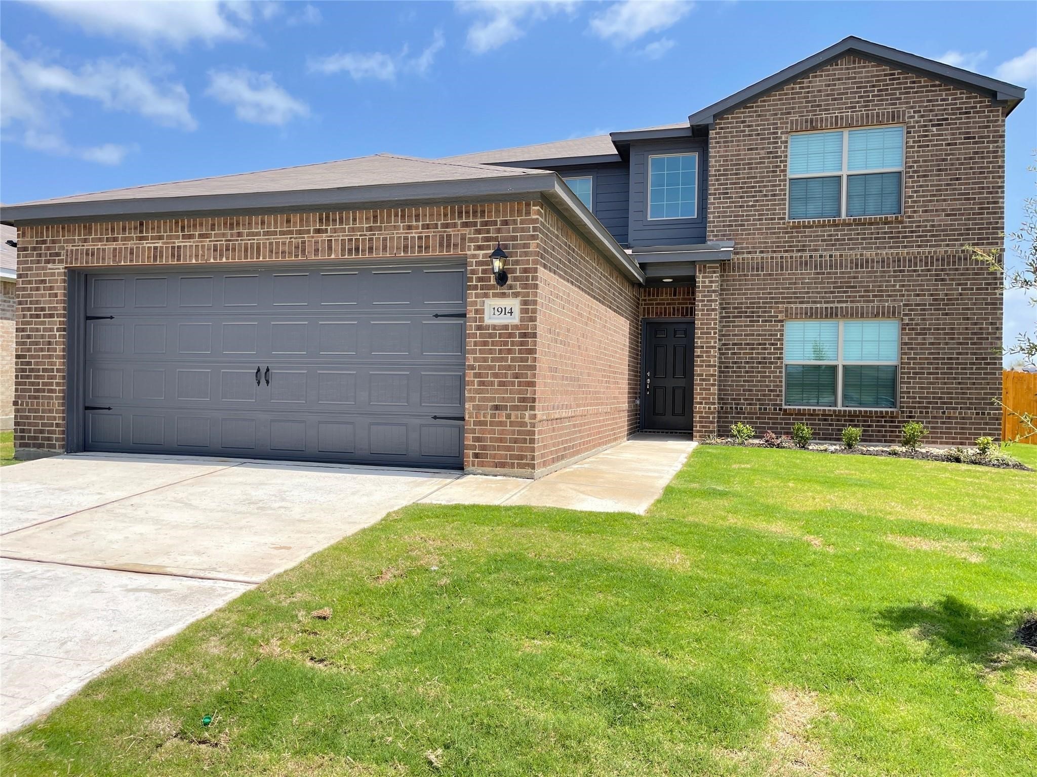 1914 Madison Drive Seagoville TX 75159