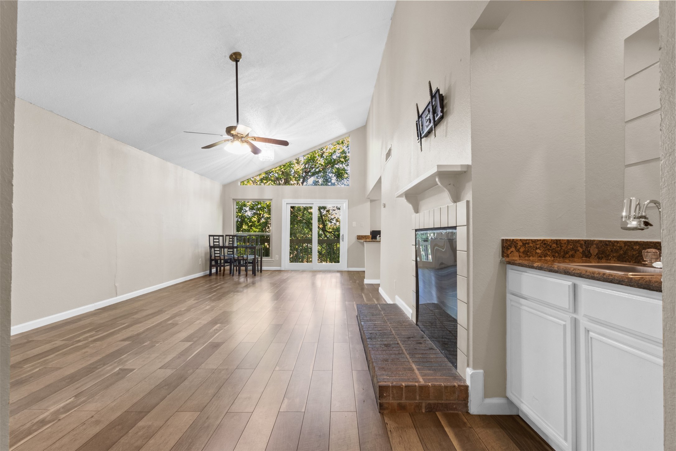 7107 Holly Hill Drive Dallas TX 75231