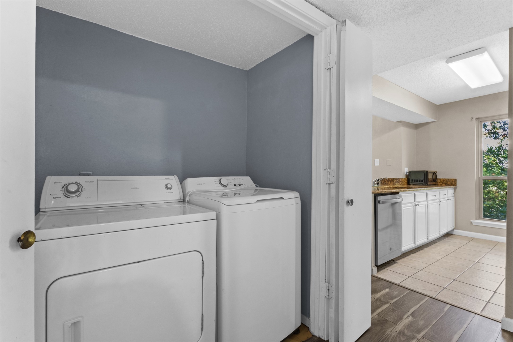 7107 Holly Hill Drive Dallas TX 75231