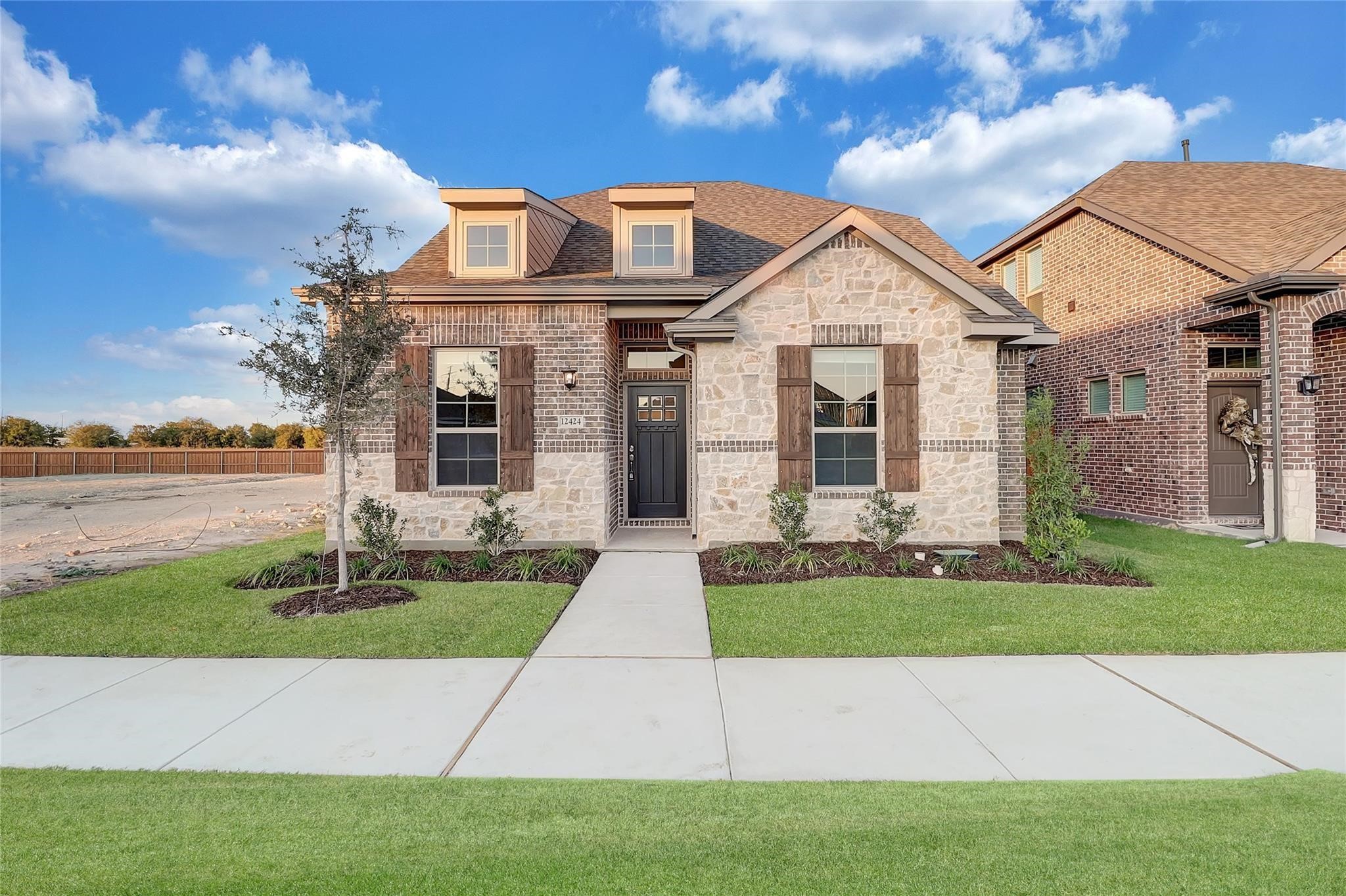 12424 Iveson Drive Fort Worth TX 76052