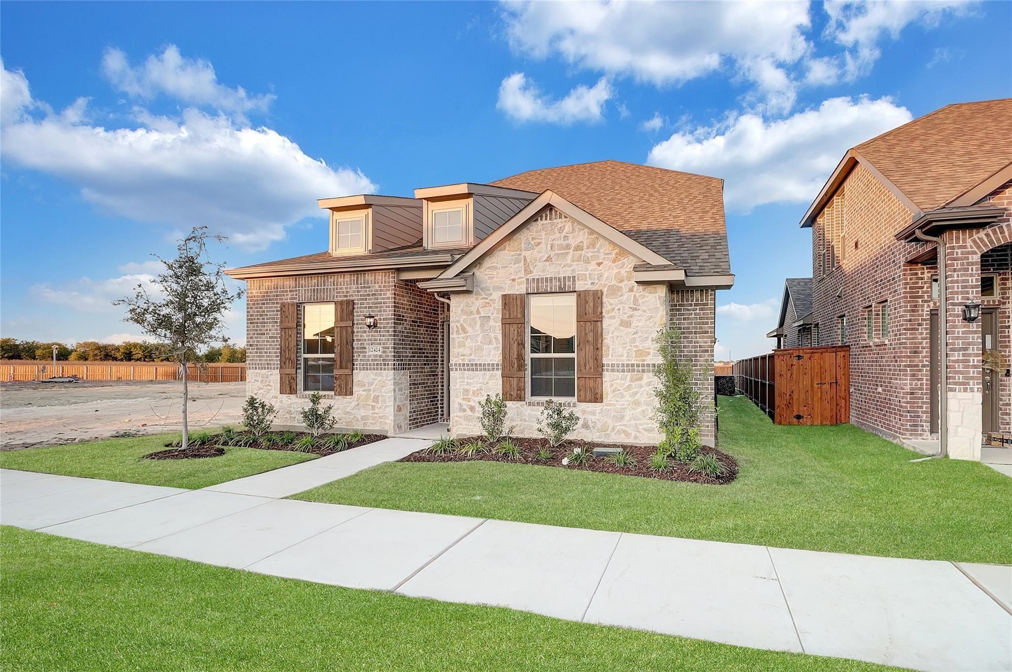 12424 Iveson Drive Fort Worth TX 76052
