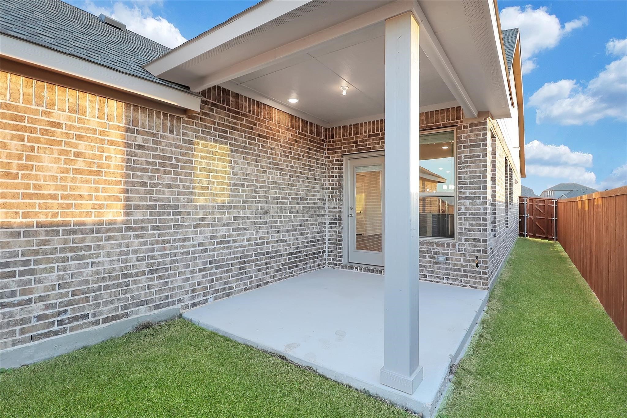 12424 Iveson Drive Fort Worth TX 76052