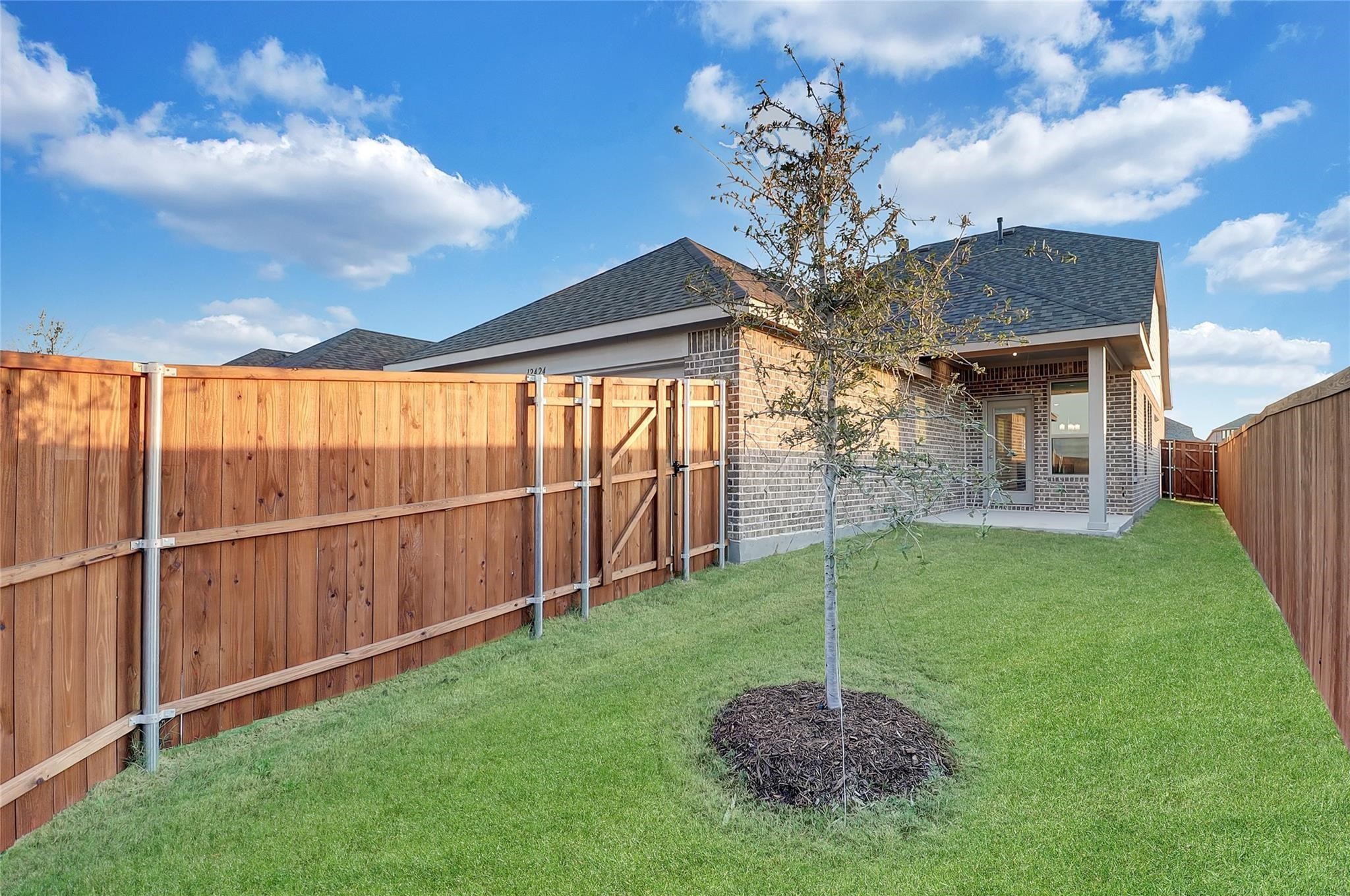 12424 Iveson Drive Fort Worth TX 76052