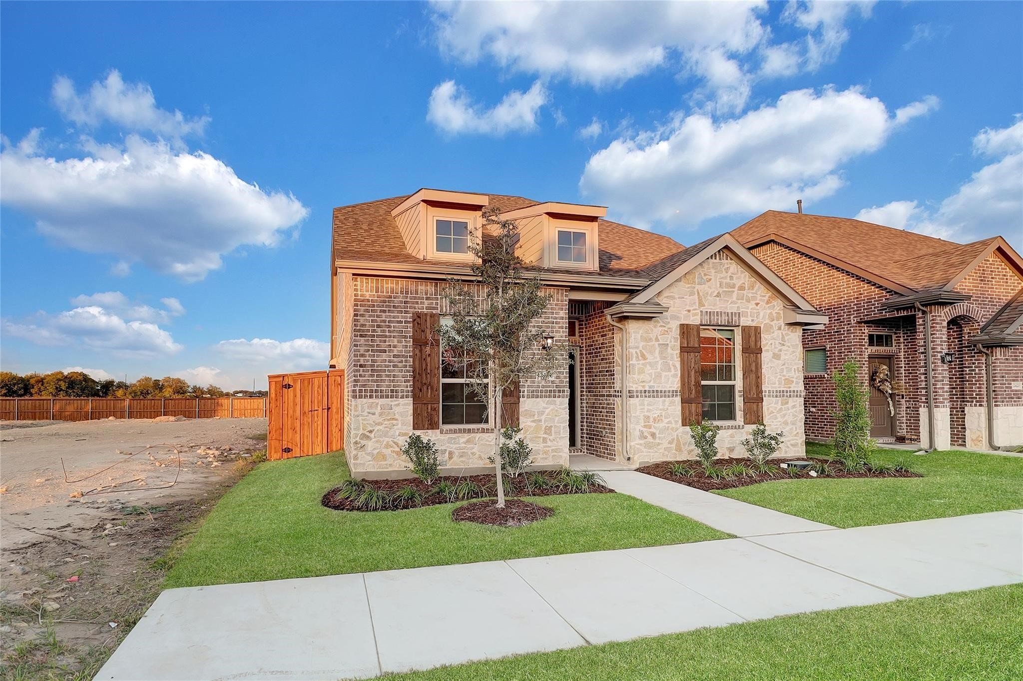 12424 Iveson Drive Fort Worth TX 76052