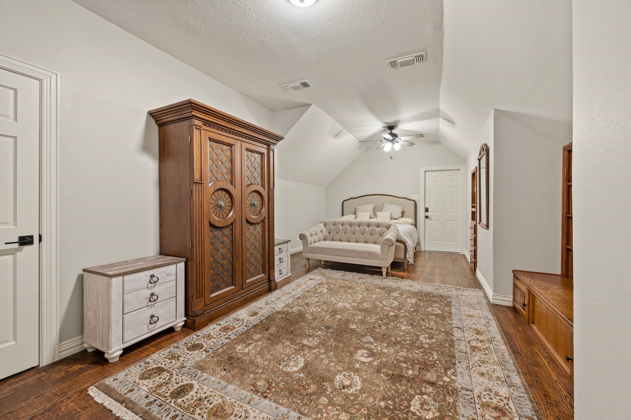 208 Highpoint Circle Valley View TX 76272