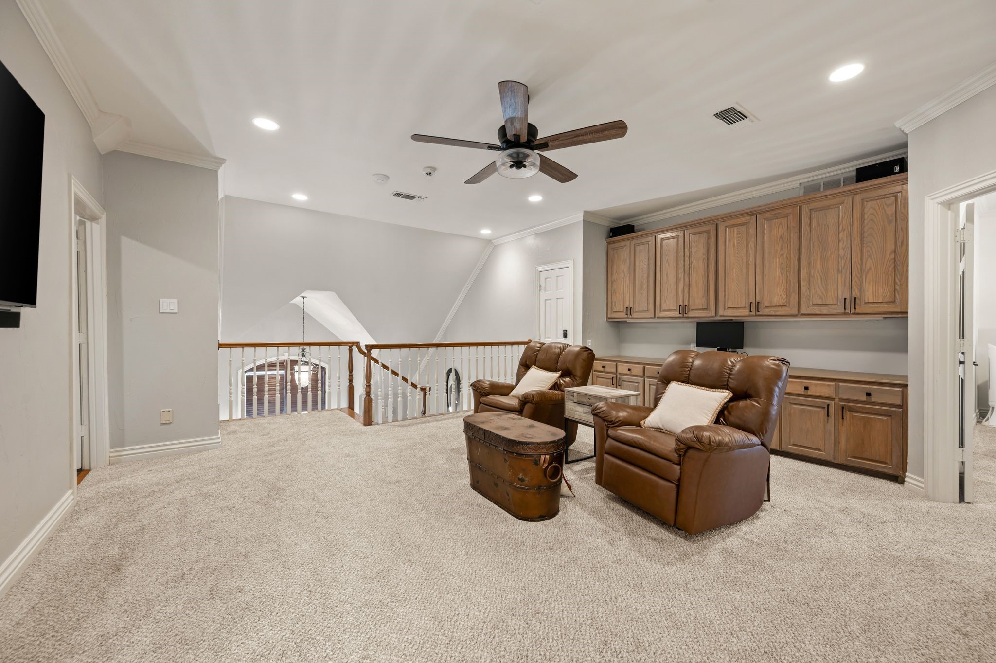 208 Highpoint Circle Valley View TX 76272