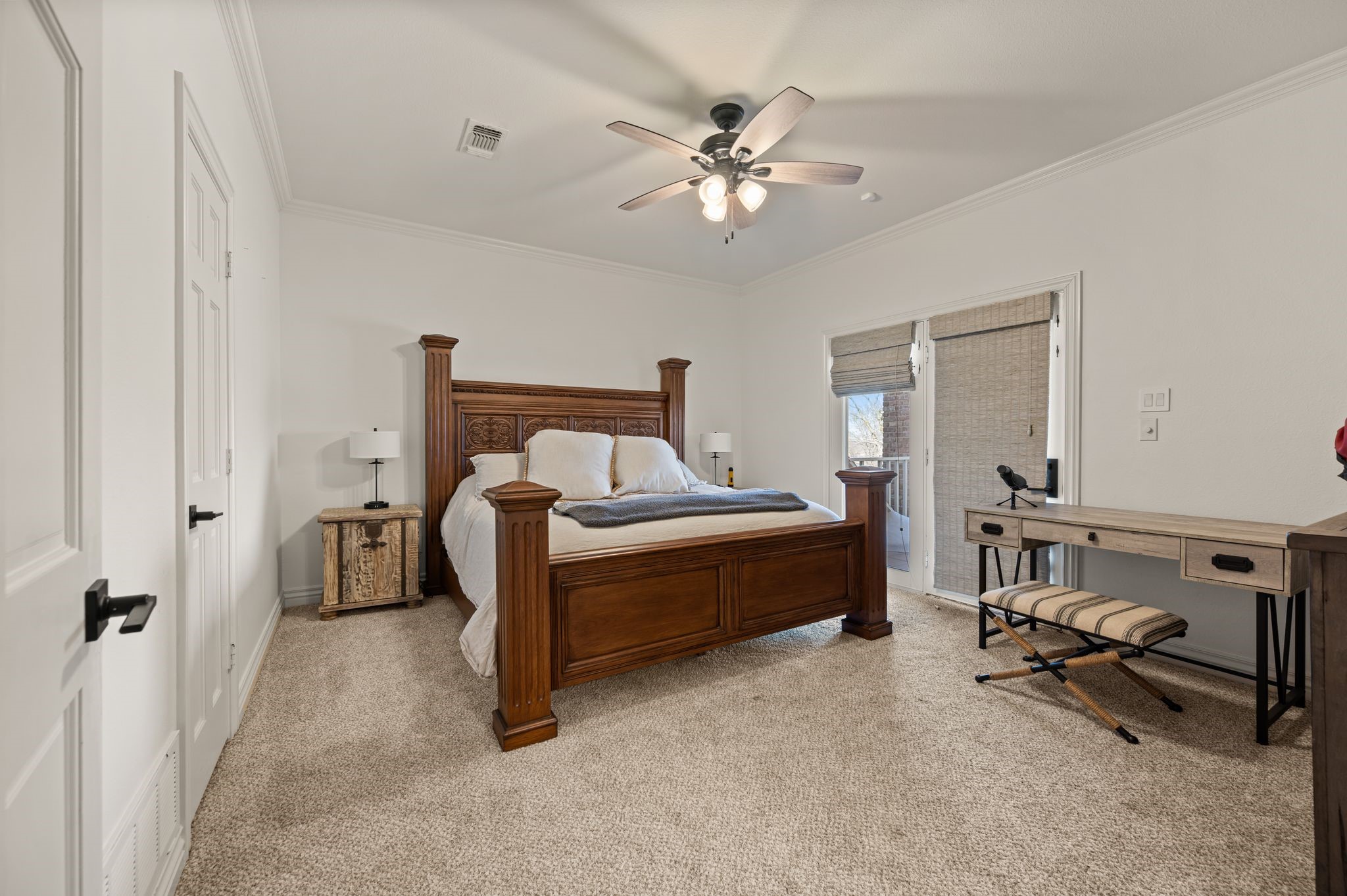 208 Highpoint Circle Valley View TX 76272