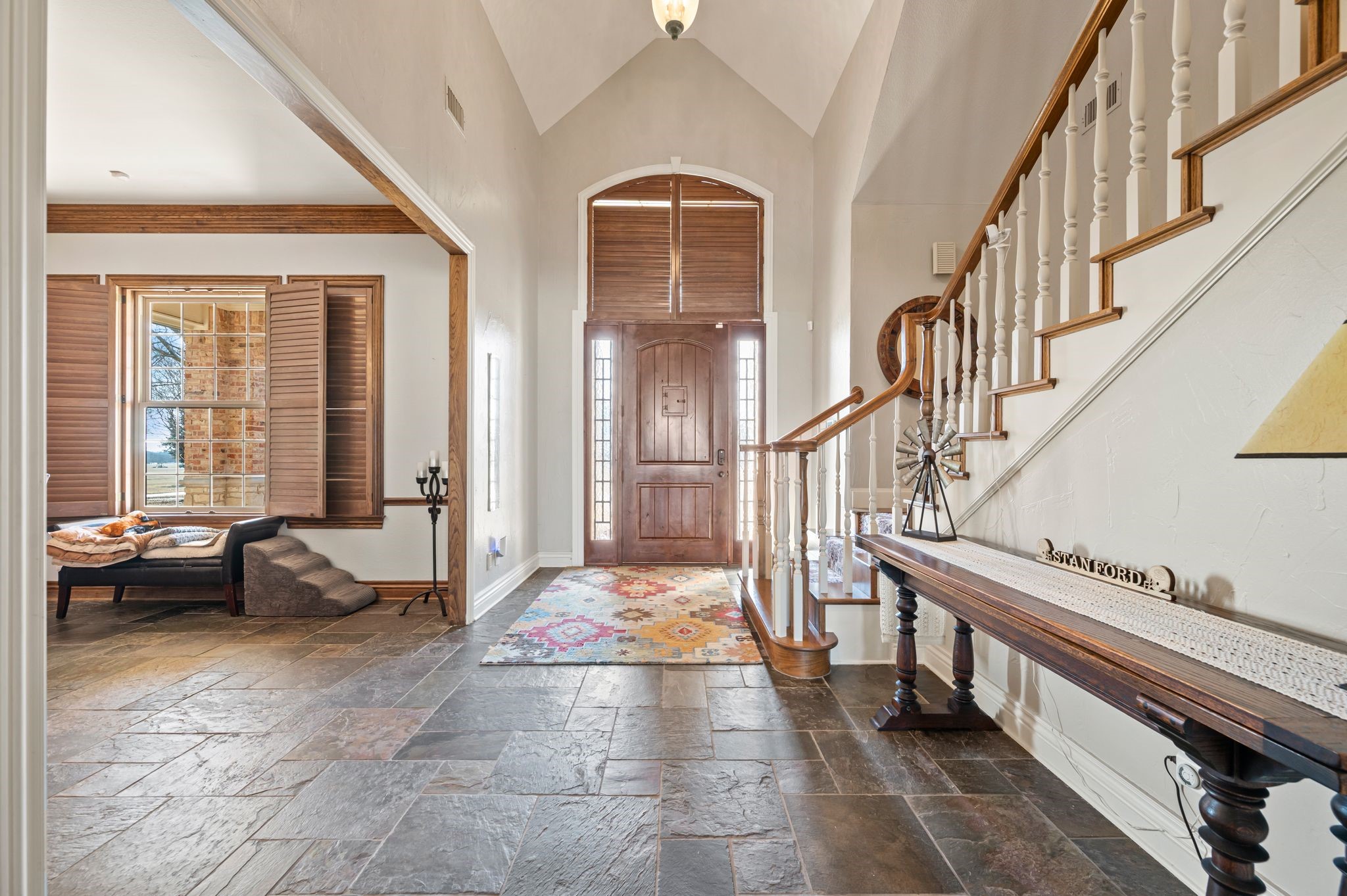 208 Highpoint Circle Valley View TX 76272