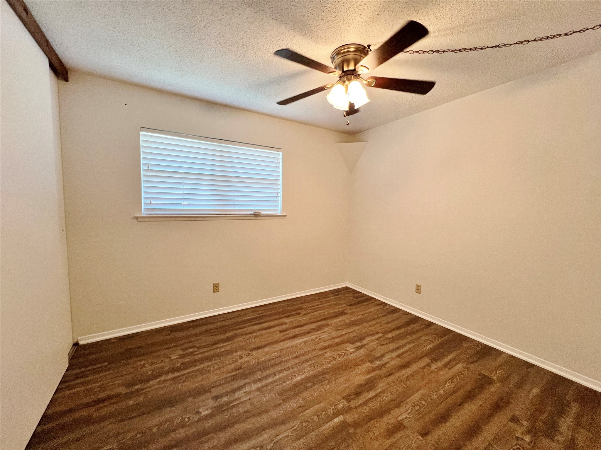 1209 Irwin Drive Hurst TX 76053